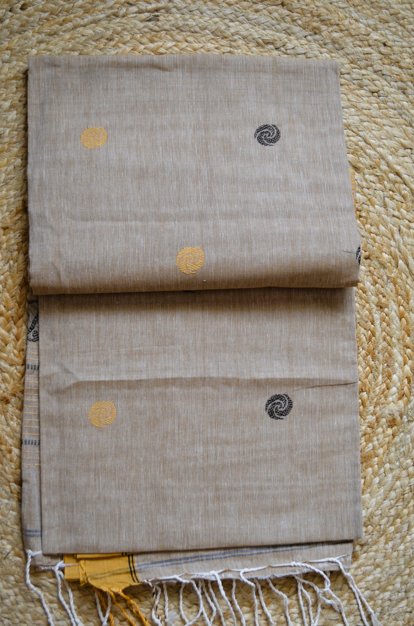 Beige Bengal Muslin Butter Cotton Handloom Saree