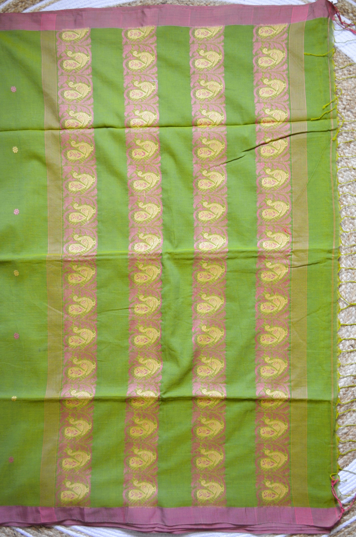 Mehndi Buttery Mul Cotton Bengal Muslin Handloom Saree
