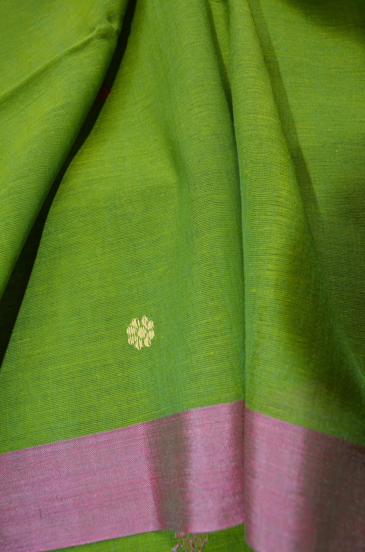 Mehndi Buttery Mul Cotton Bengal Muslin Handloom Saree