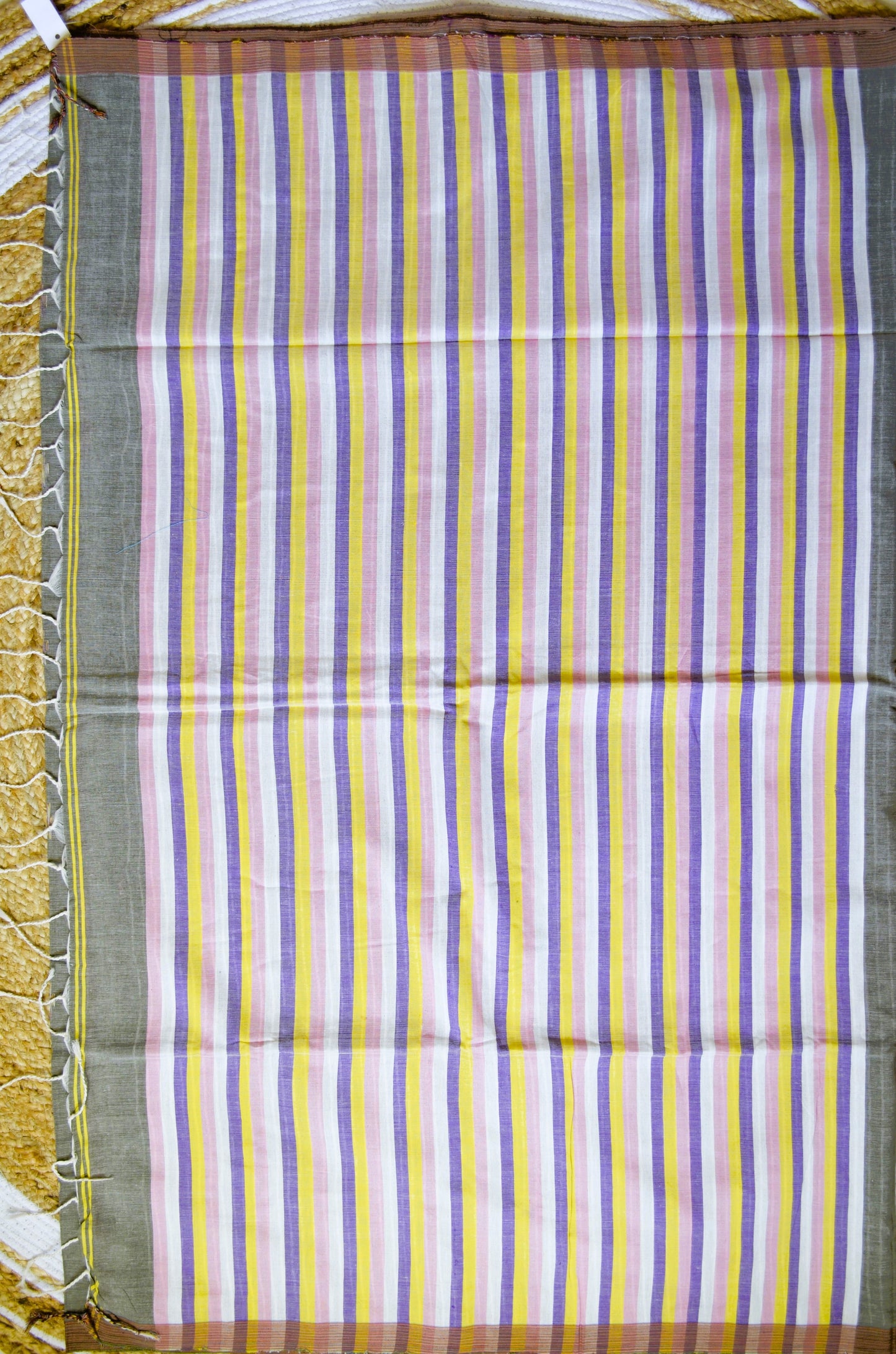 Grey Buttery Mul Cotton Bengal Muslin Handloom Saree