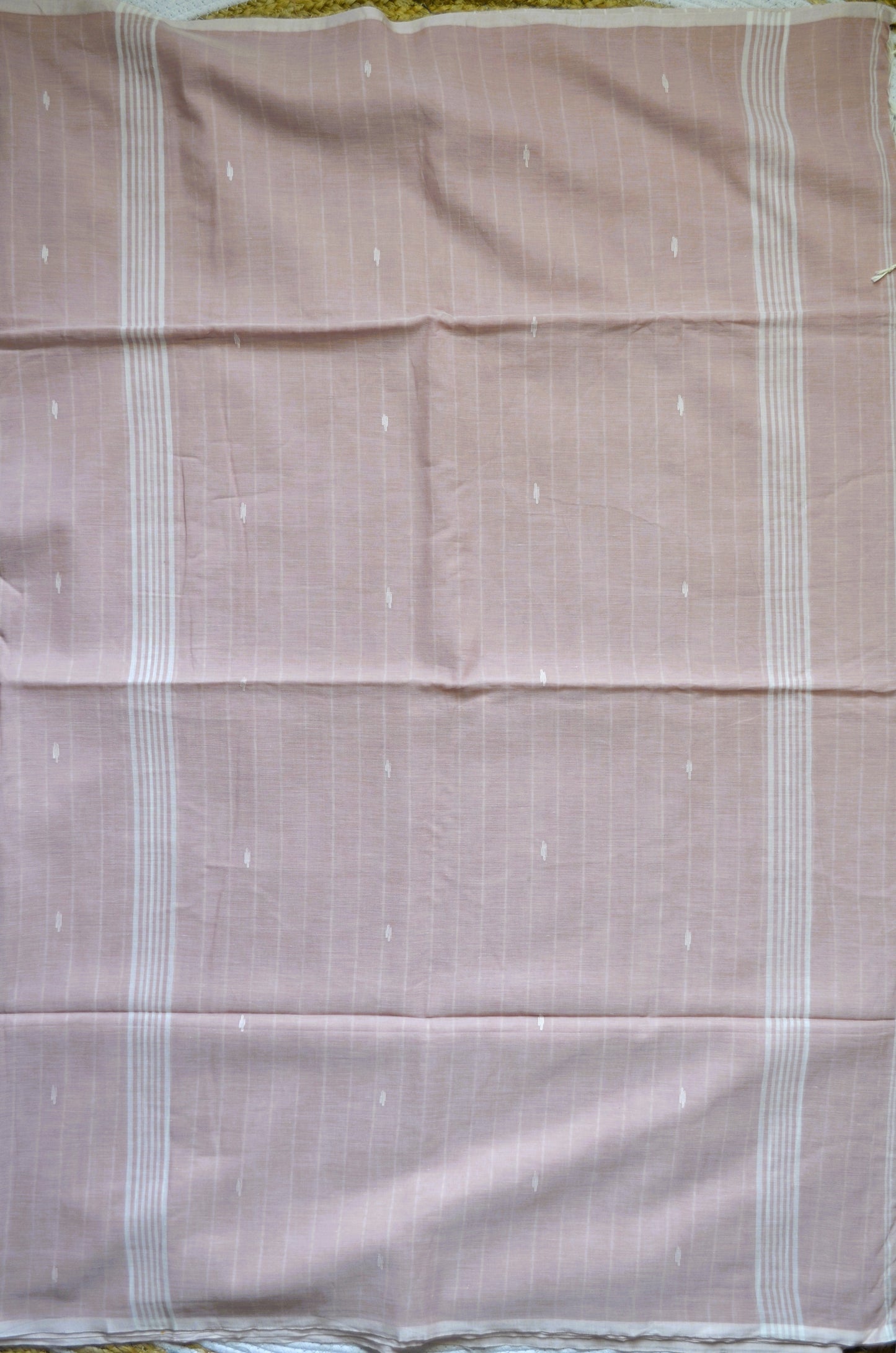 Peach Buttery Mul Cotton Bengal Muslin Handloom Saree
