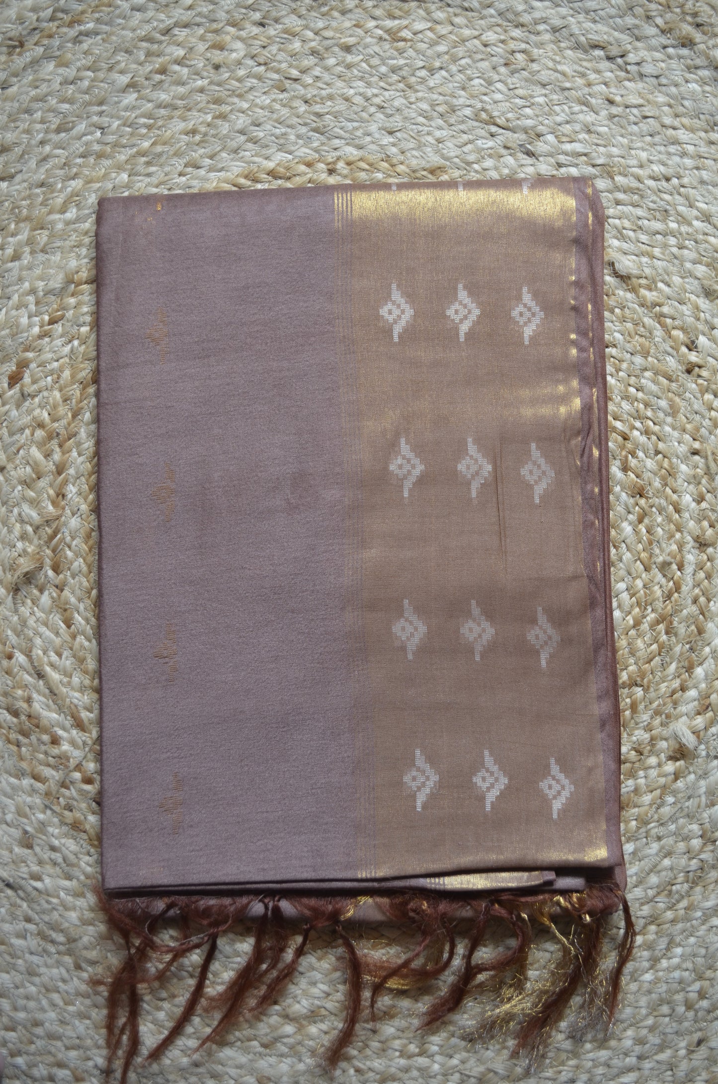 Brown Contemporary Zari Work Vegan Silk Handloom Saree