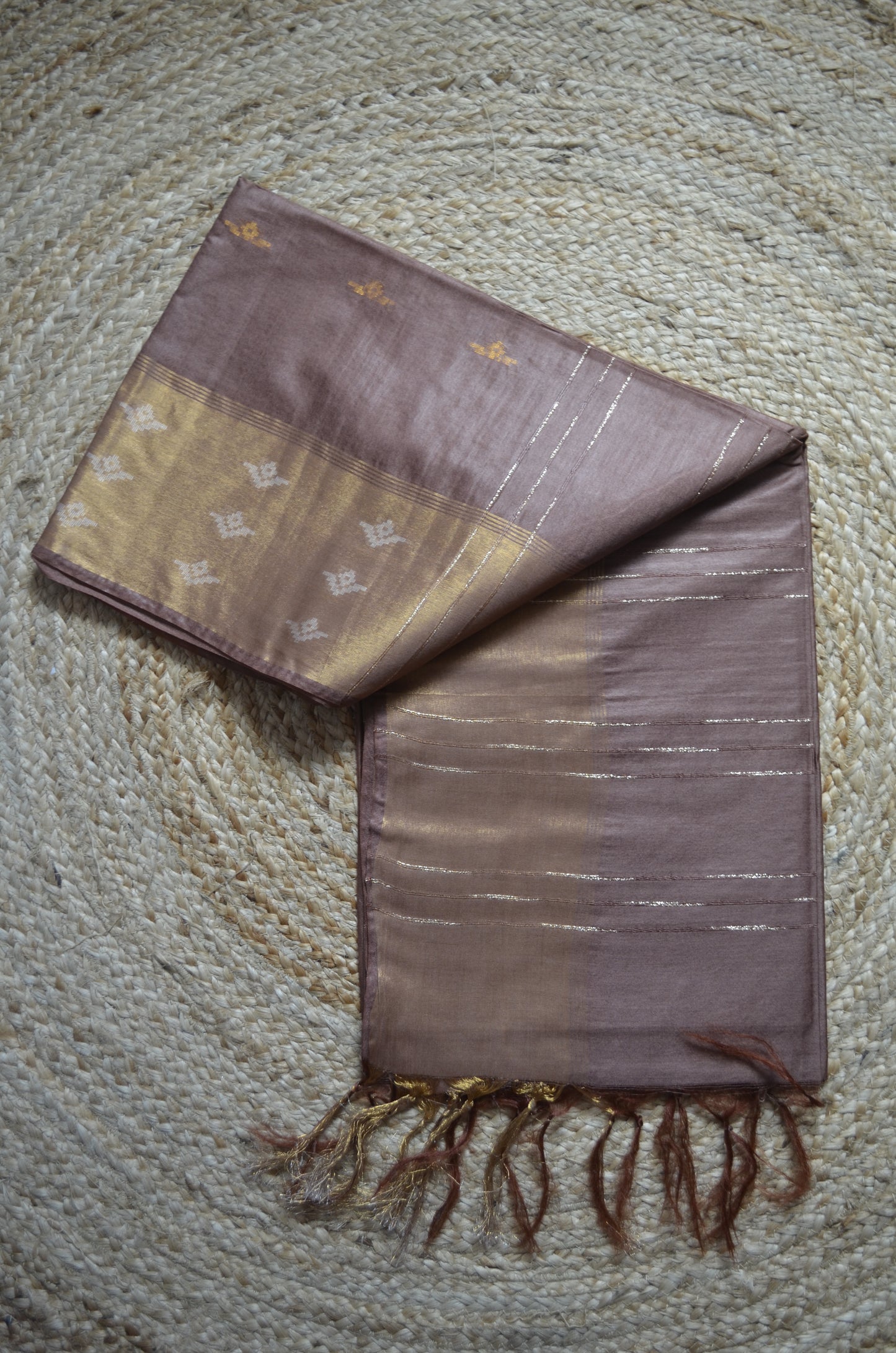 Brown Contemporary Zari Work Vegan Silk Handloom Saree