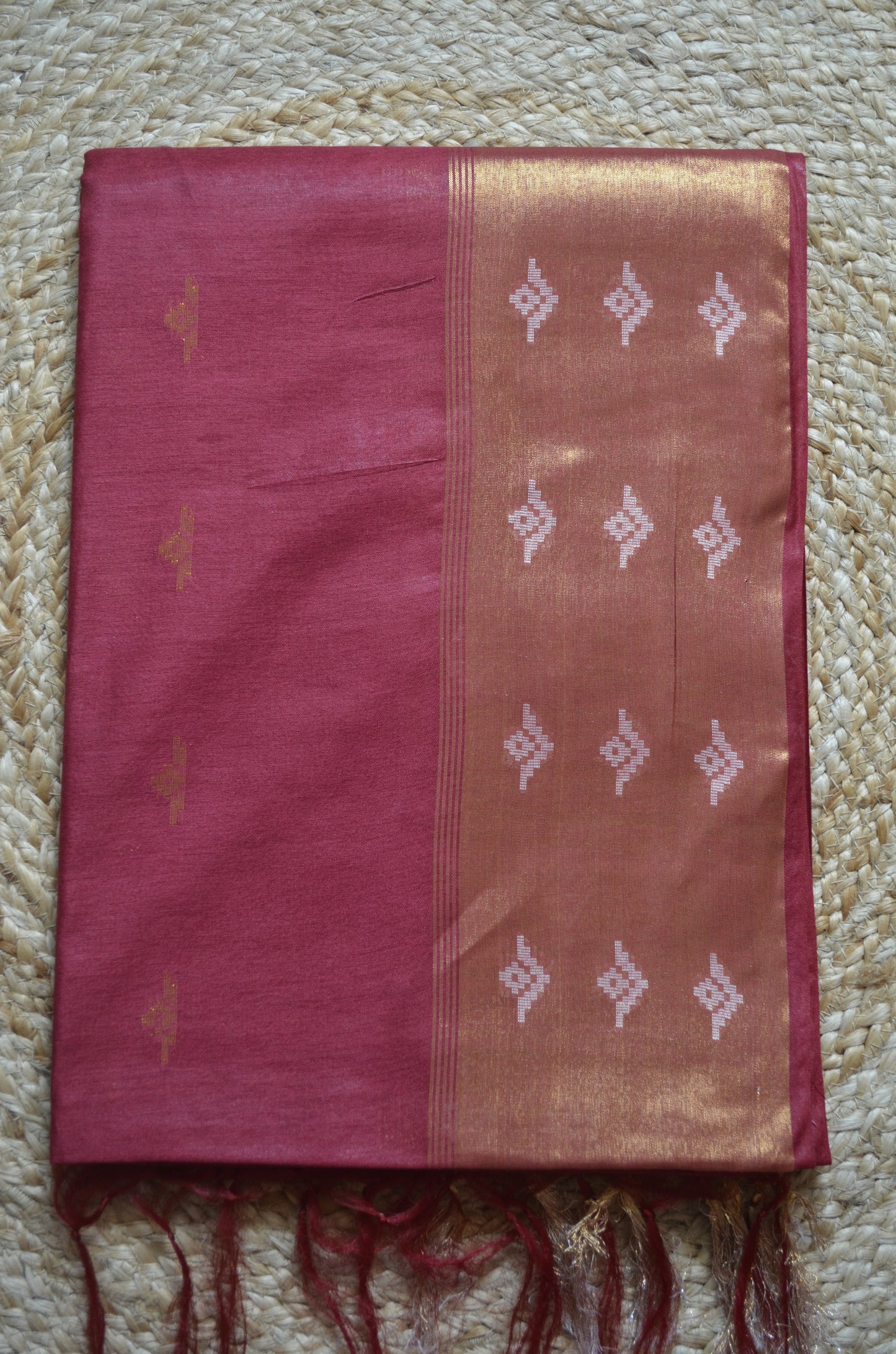 Maroon Contemporary Zari Work Vegan Silk Handloom Saree