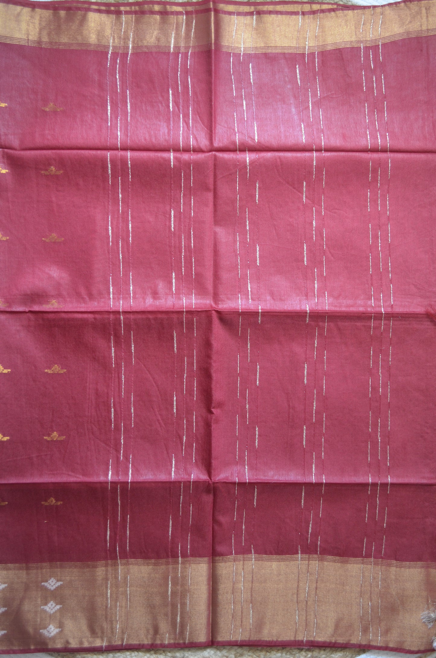 Maroon Contemporary Zari Work Vegan Silk Handloom Saree