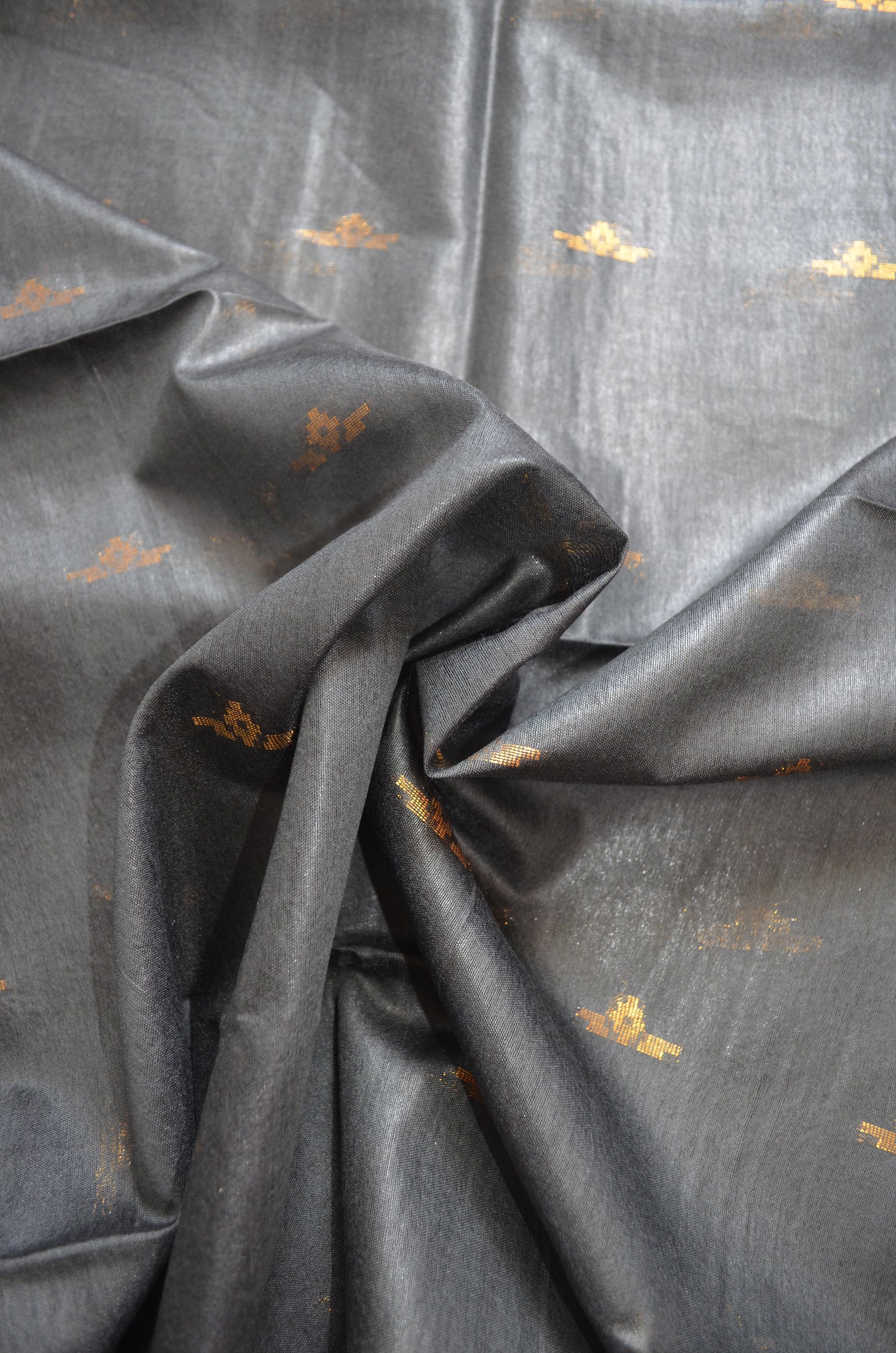 Black Contemporary Zari Work Vegan Silk Handloom Saree