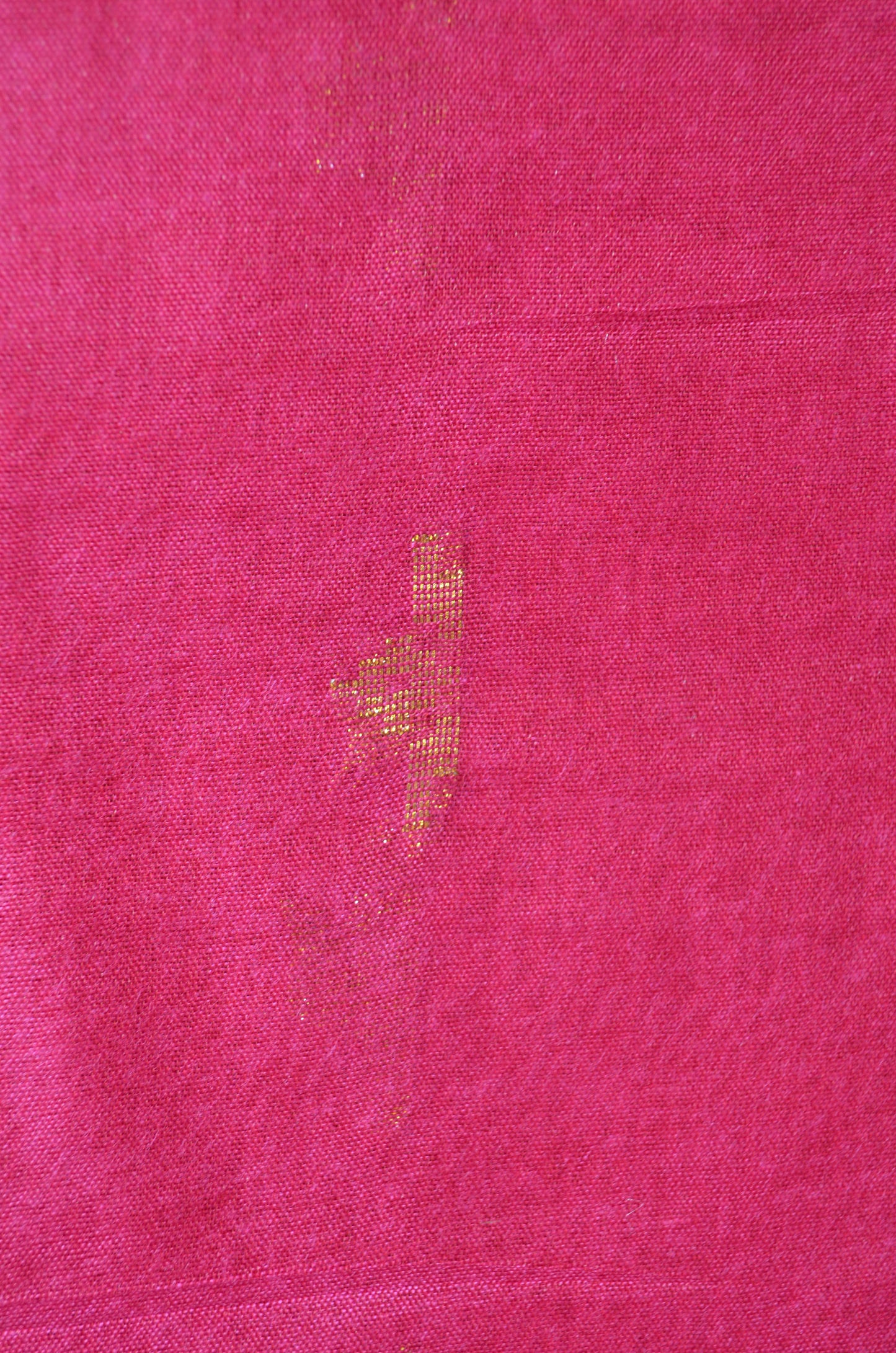 Magenta Contemporary Zari Work Vegan Silk Handloom Saree