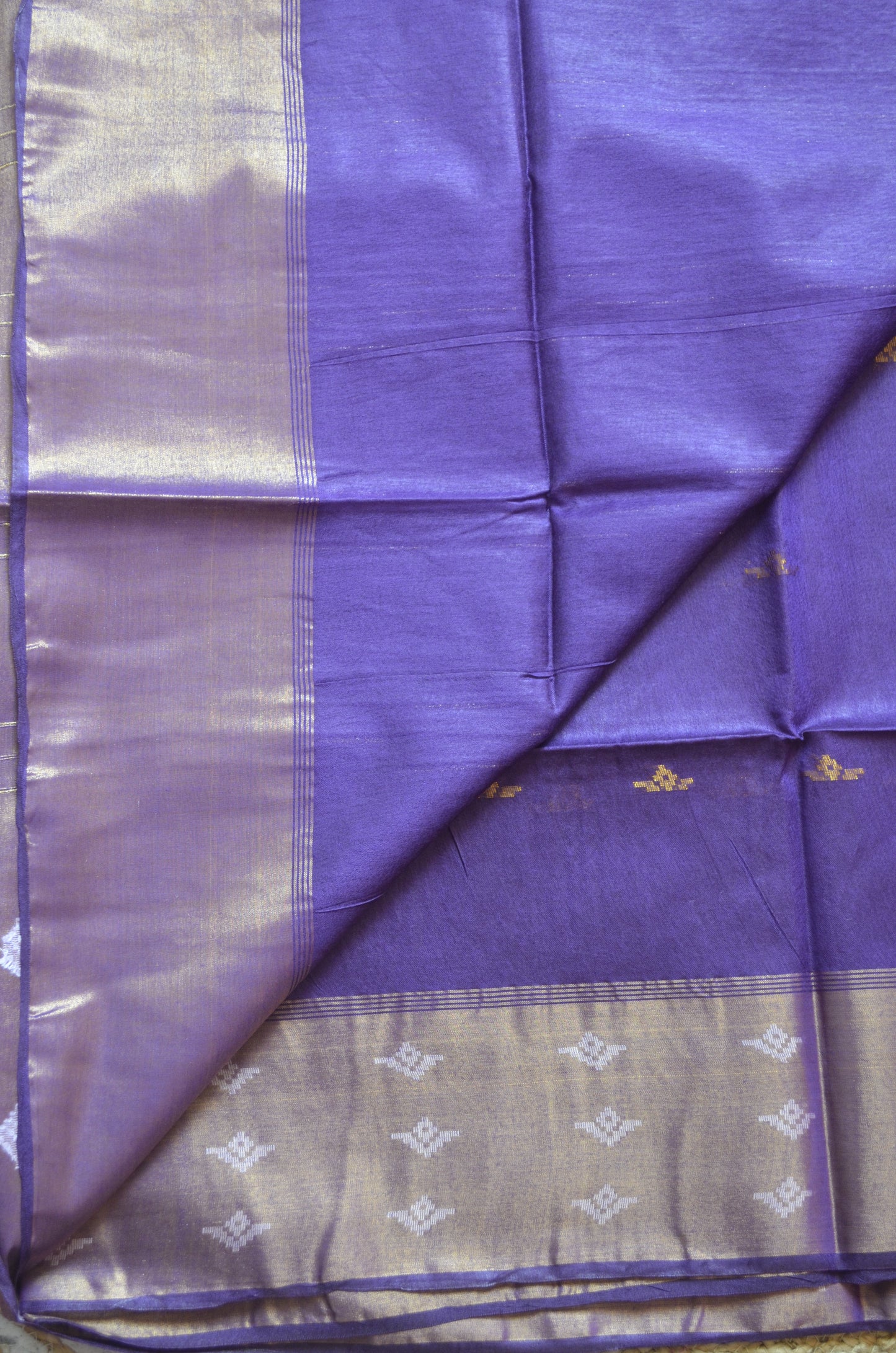 Purple Contemporary Zari Work Vegan Silk Handloom Saree