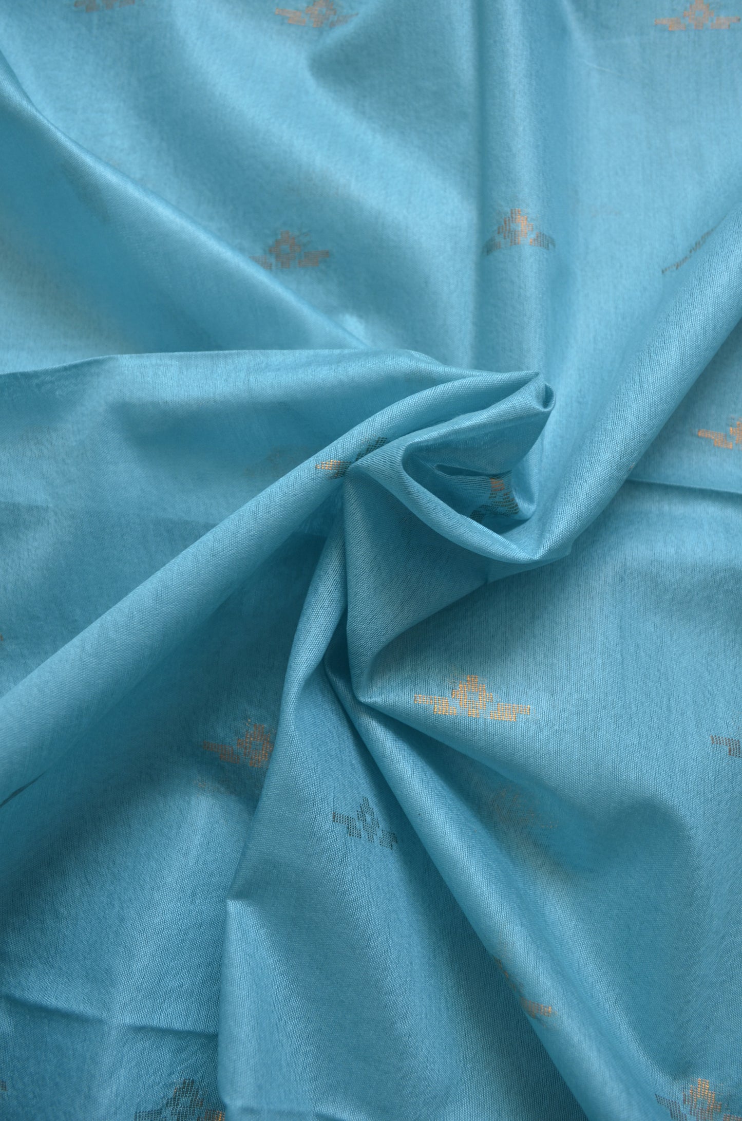 Cyan Contemporary Zari Work Vegan Silk Handloom Saree