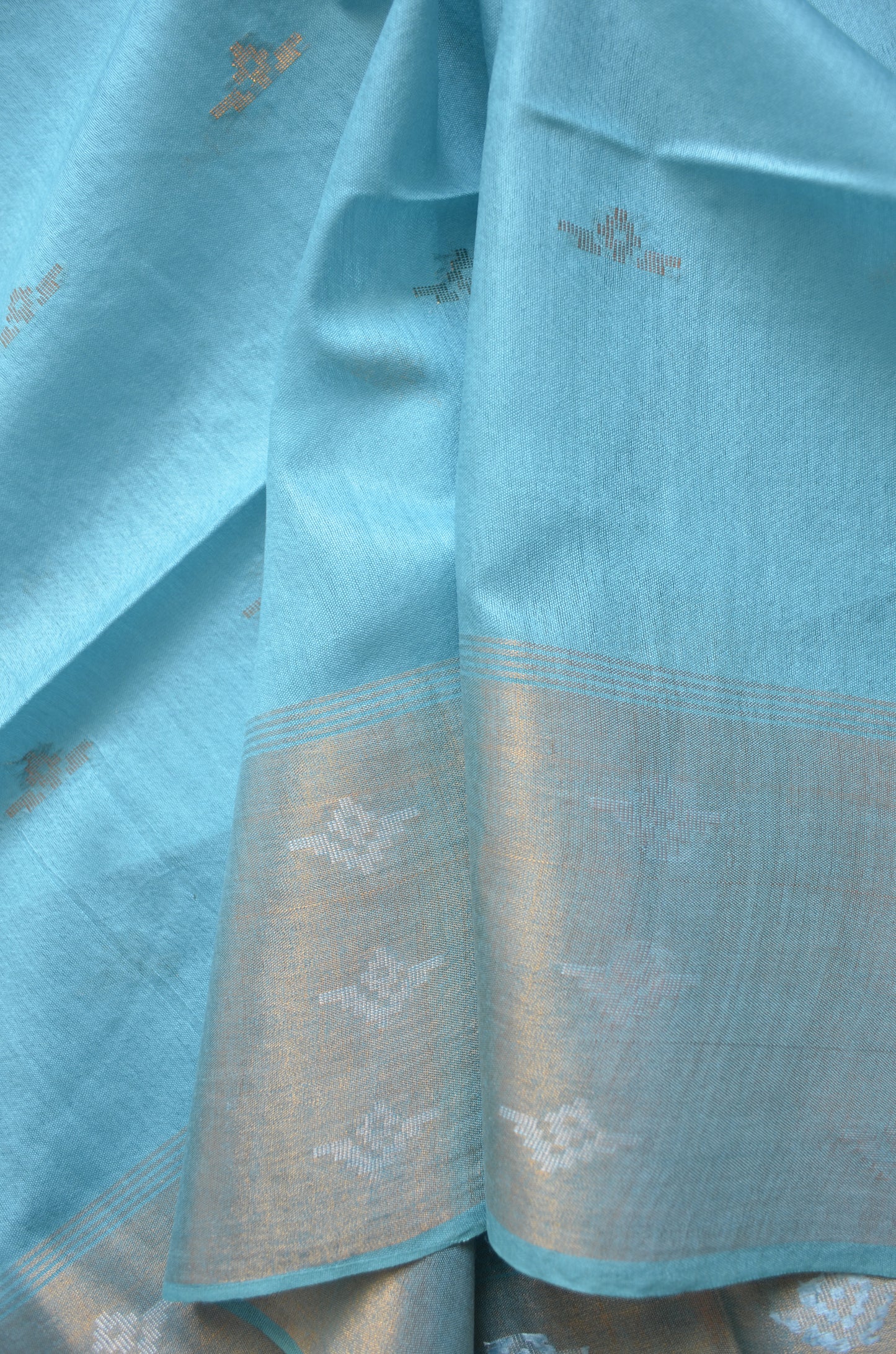 Cyan Contemporary Zari Work Vegan Silk Handloom Saree