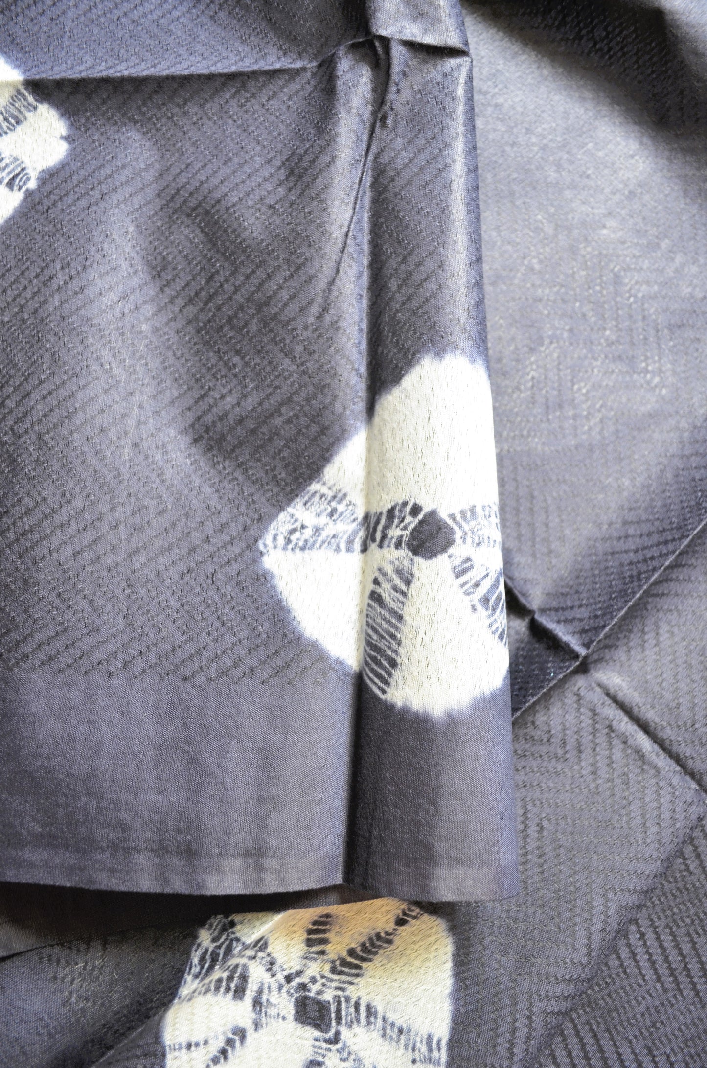 Navy Contemporary Jacquard Vegan Silk Handloom Saree