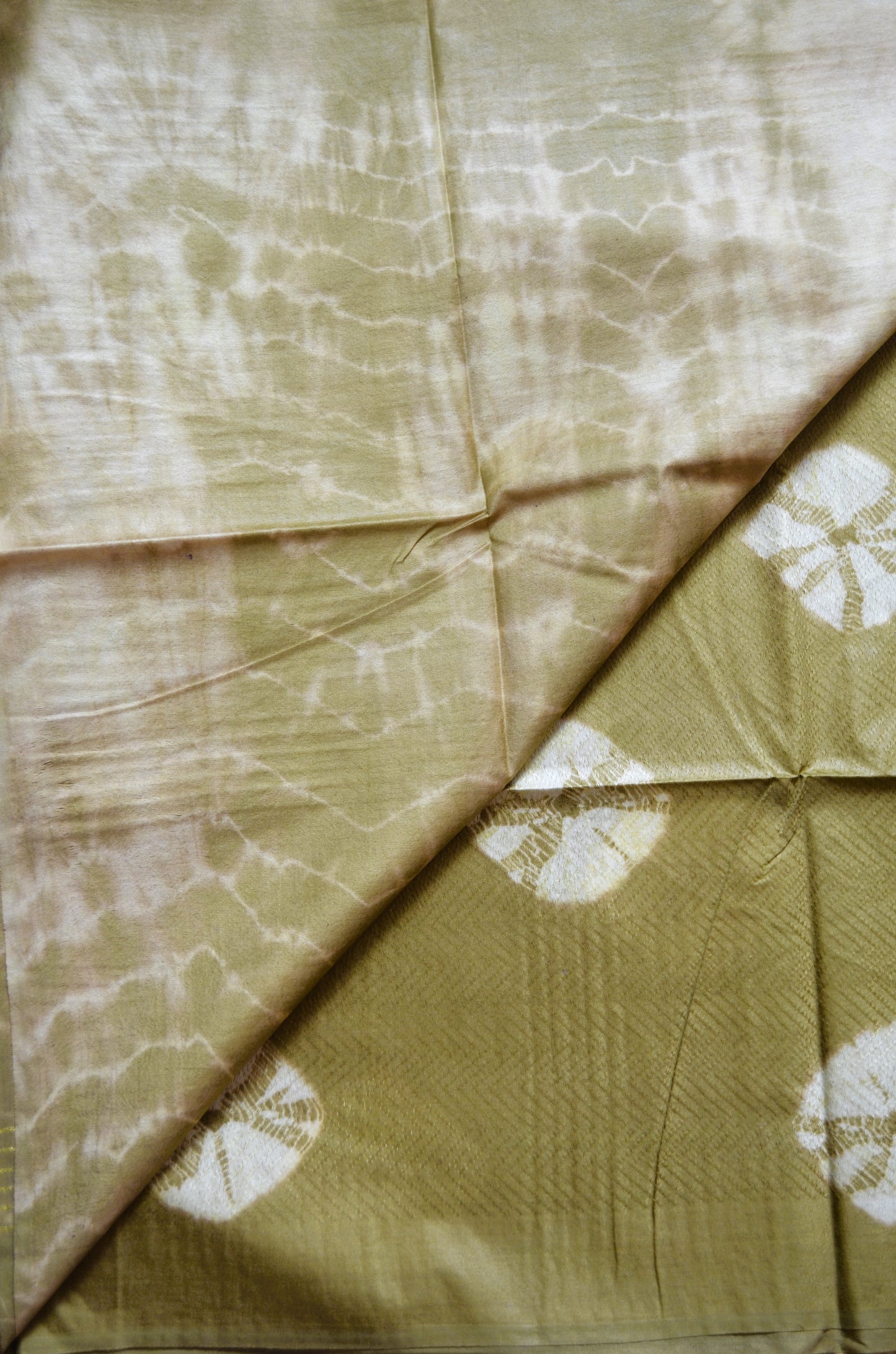 Olive Contemporary Jacquard Vegan Silk Handloom Saree