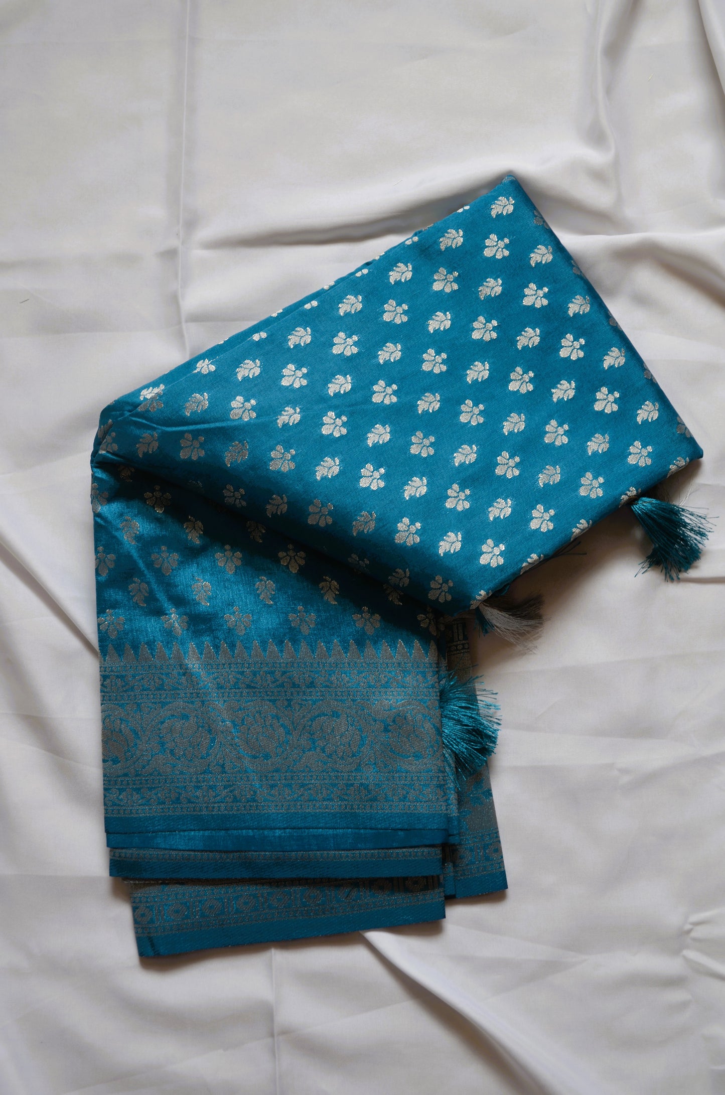Cyan Banarasi Zari Velvet Silk Saree