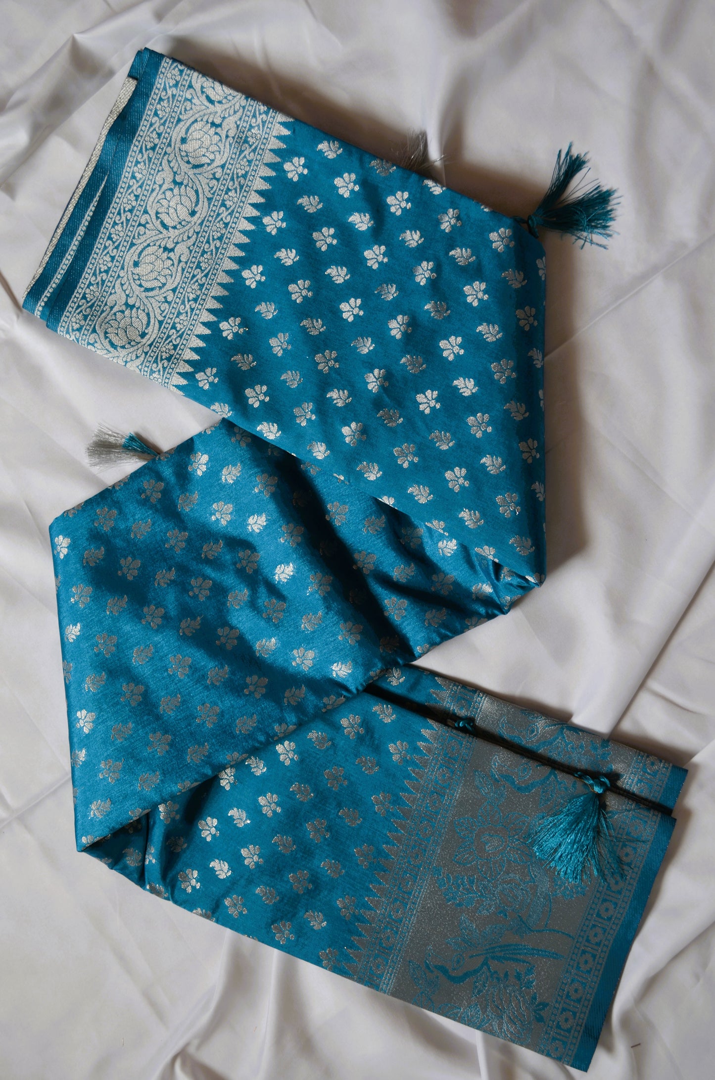 Cyan Banarasi Zari Velvet Silk Saree