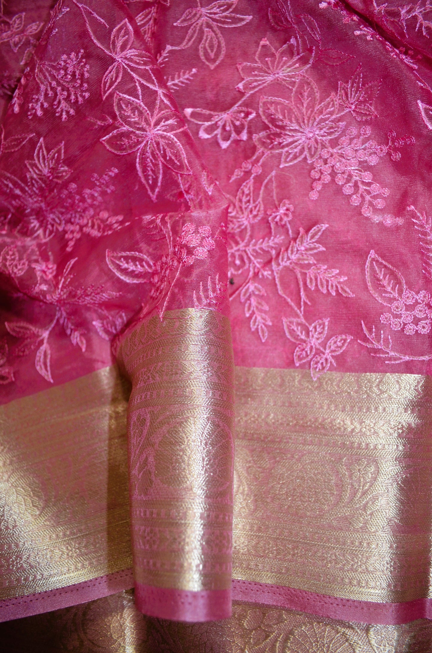 Mauve Embriodered Chikankari Saree