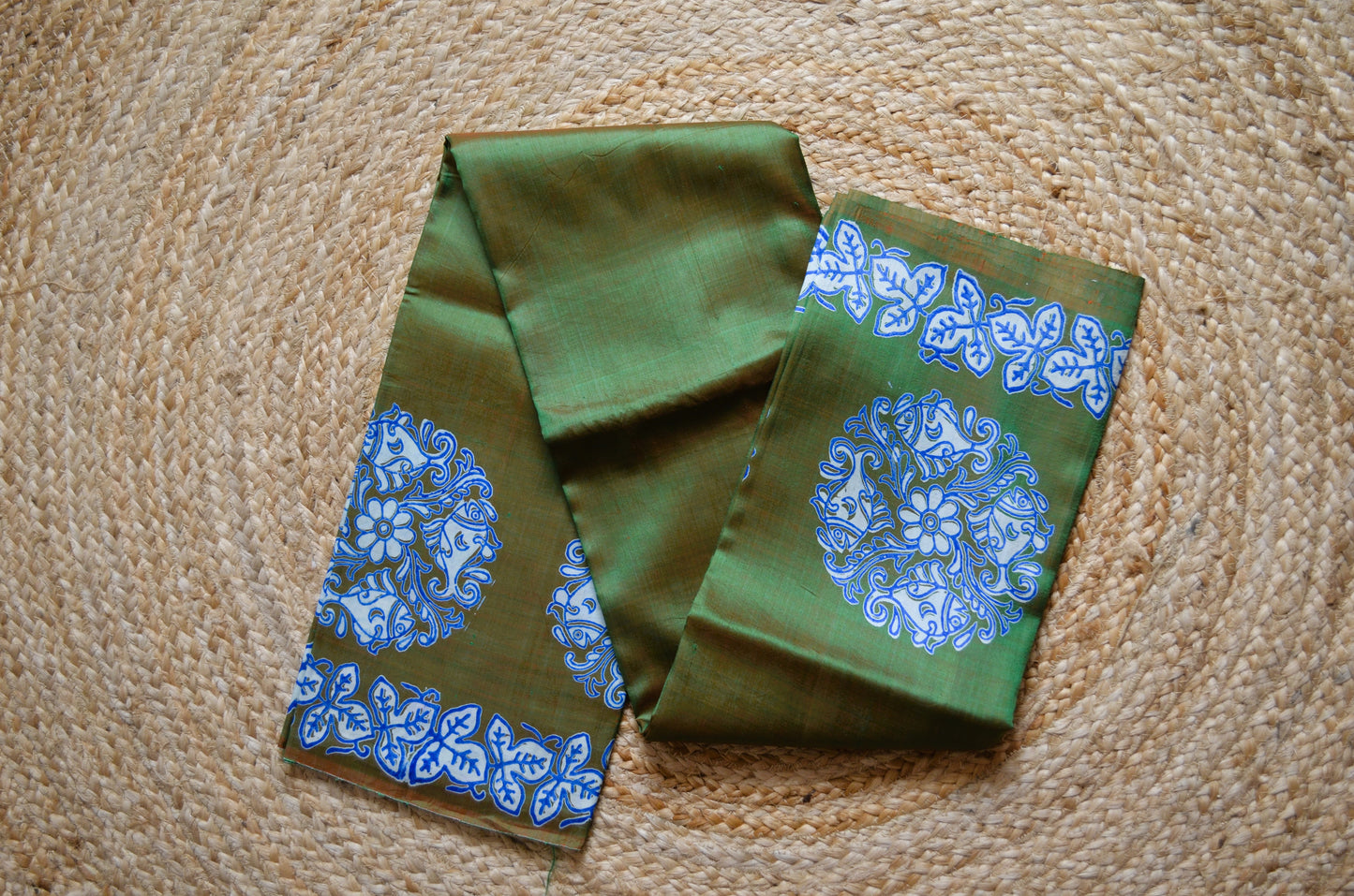 Olive Dual Tone Pure Silk Sonamukhi Handloom Saree