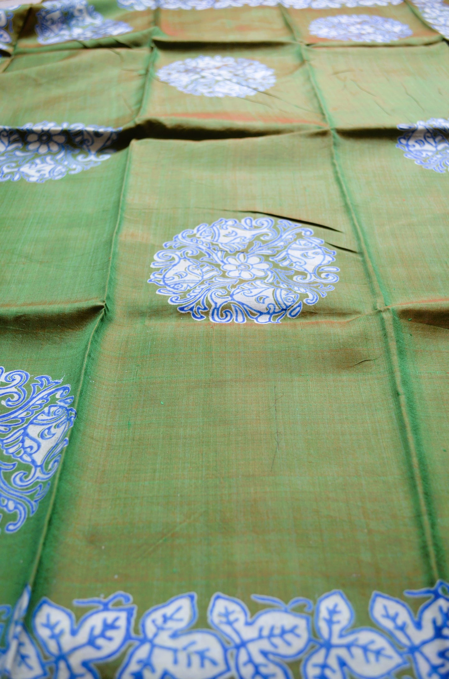 Olive Dual Tone Pure Silk Sonamukhi Handloom Saree