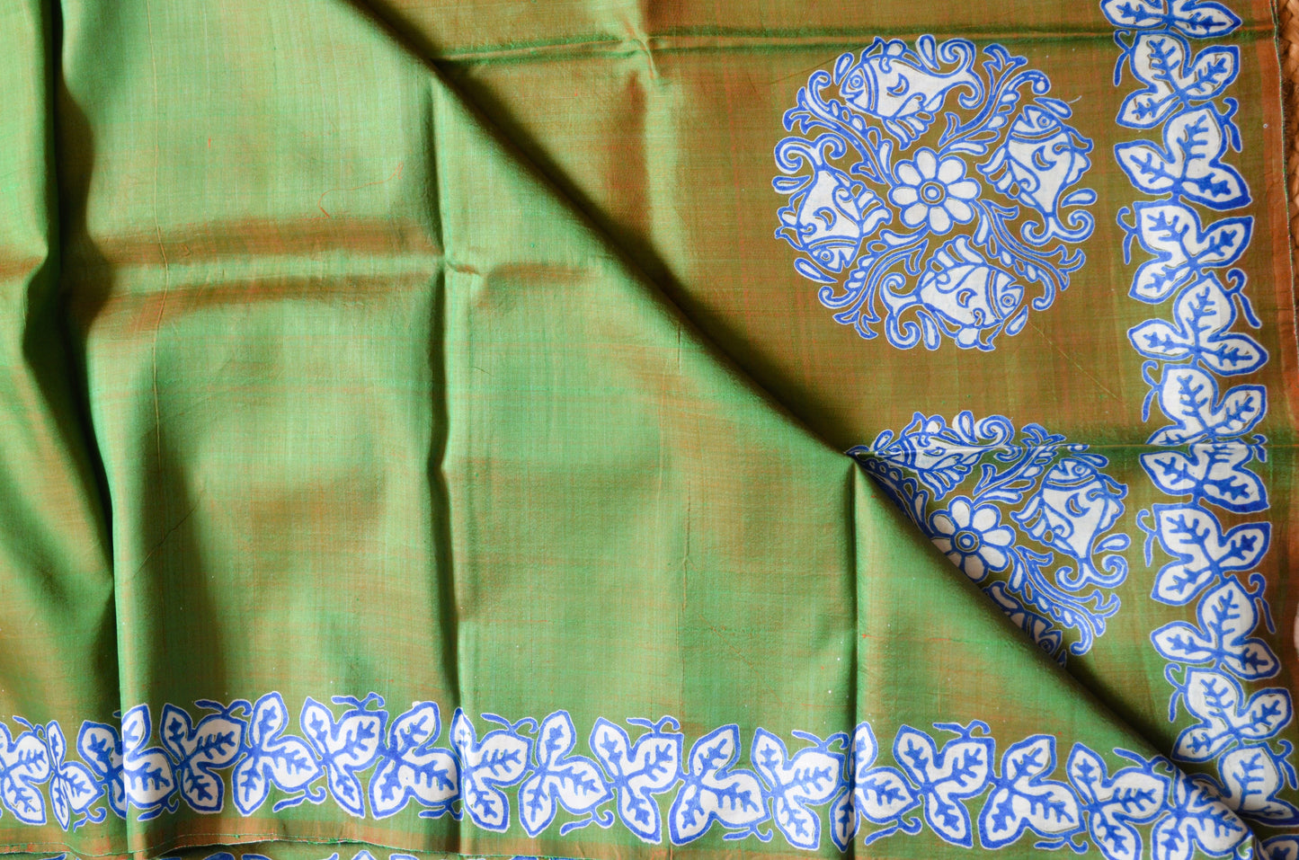 Olive Dual Tone Pure Silk Sonamukhi Handloom Saree