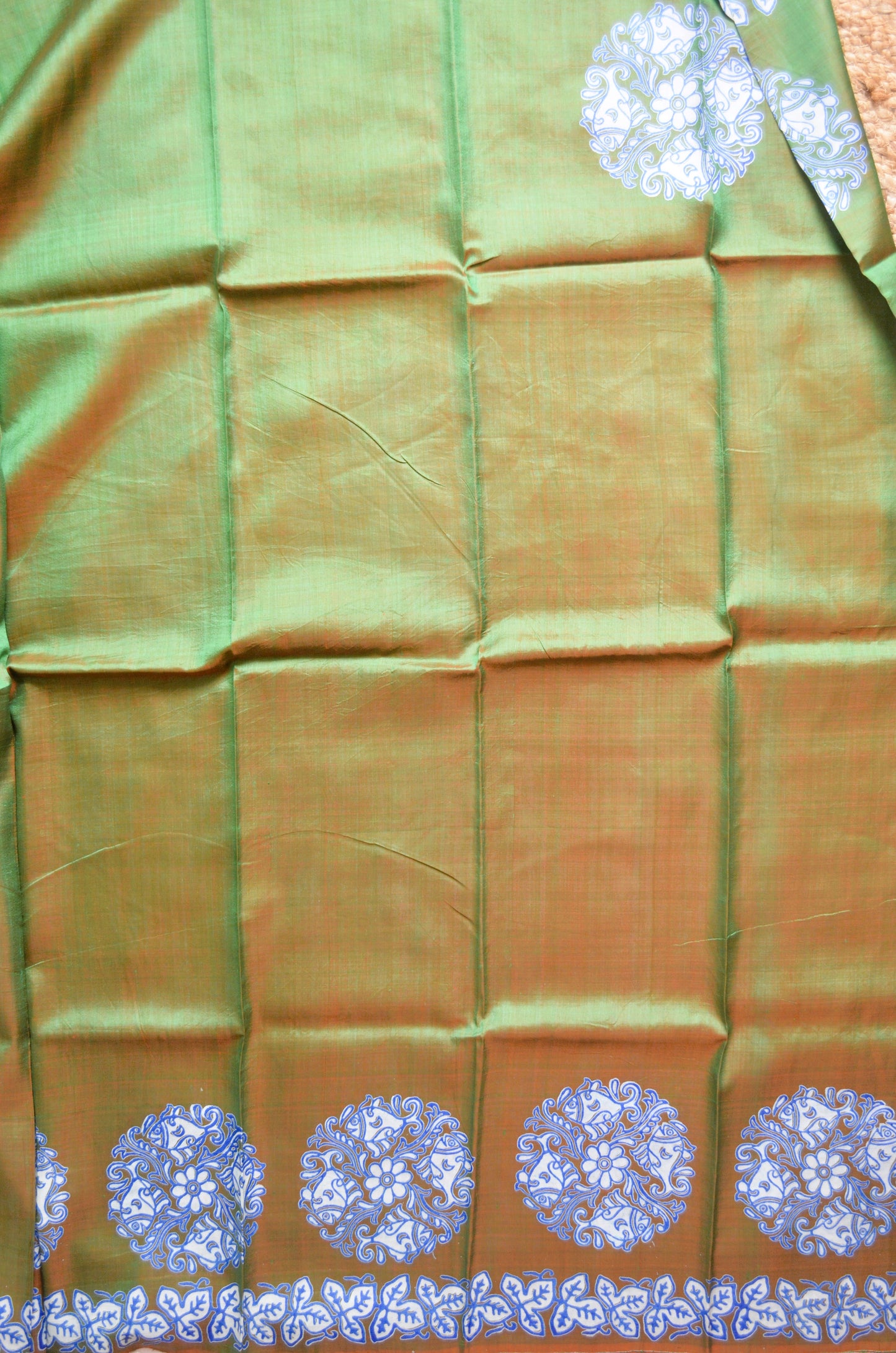 Olive Dual Tone Pure Silk Sonamukhi Handloom Saree