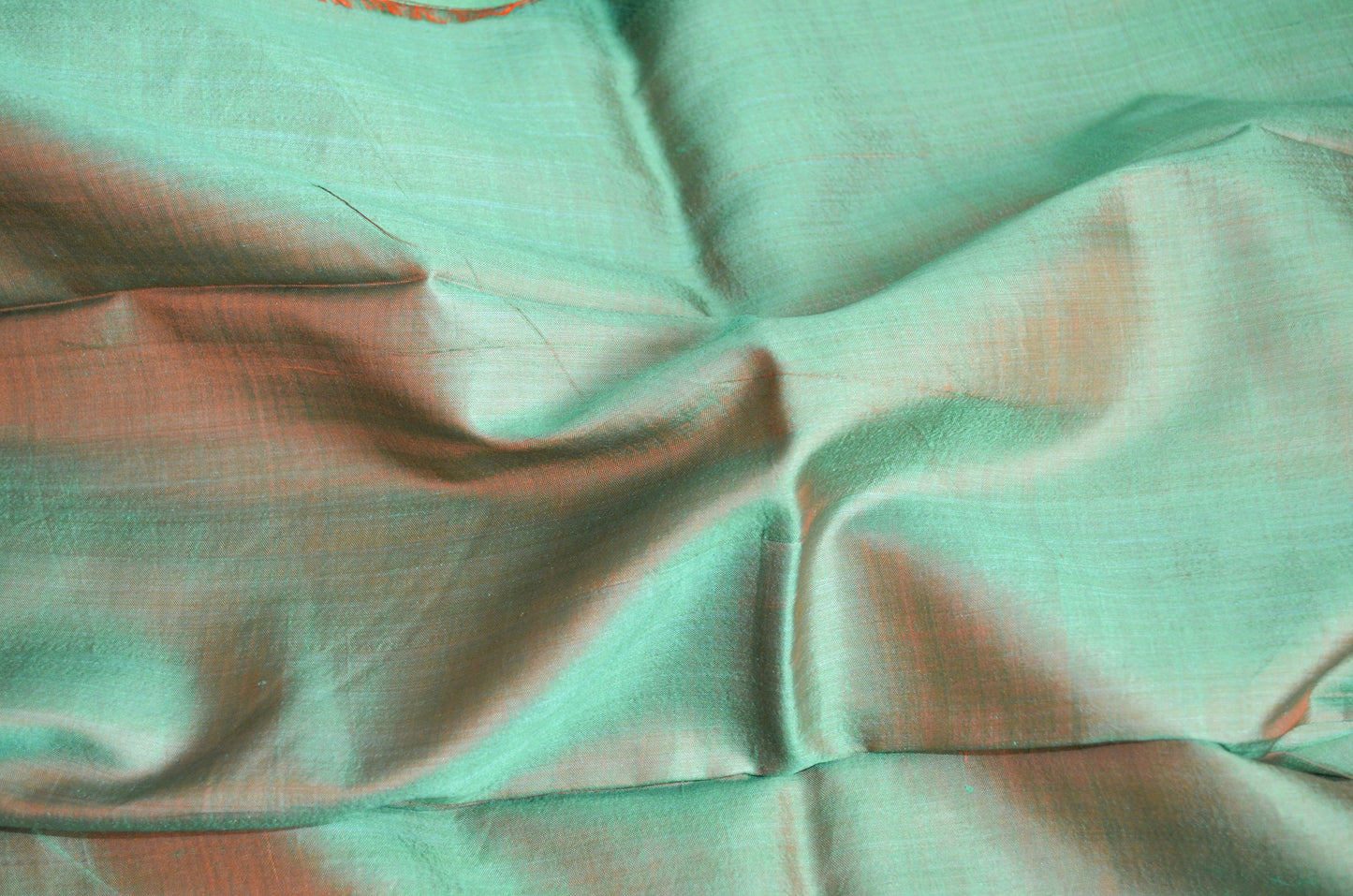 Olive Dual Tone Pure Silk Sonamukhi Handloom Saree