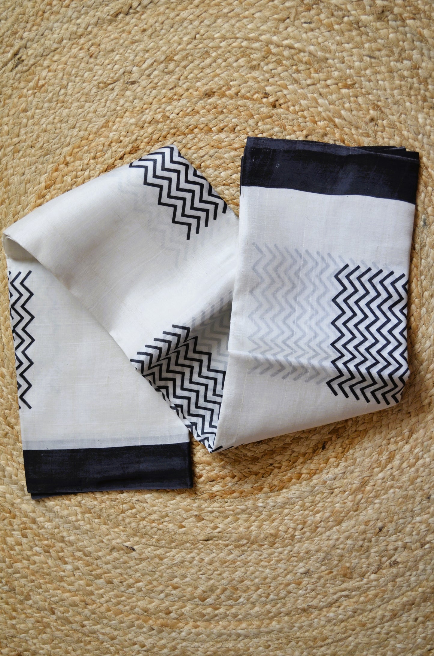 Off White Block Print Pure Silk Handloom Saree