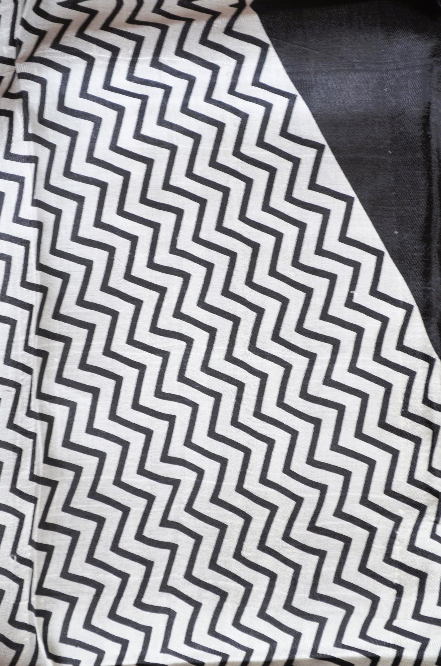 Off White Block Print Pure Silk Handloom Saree