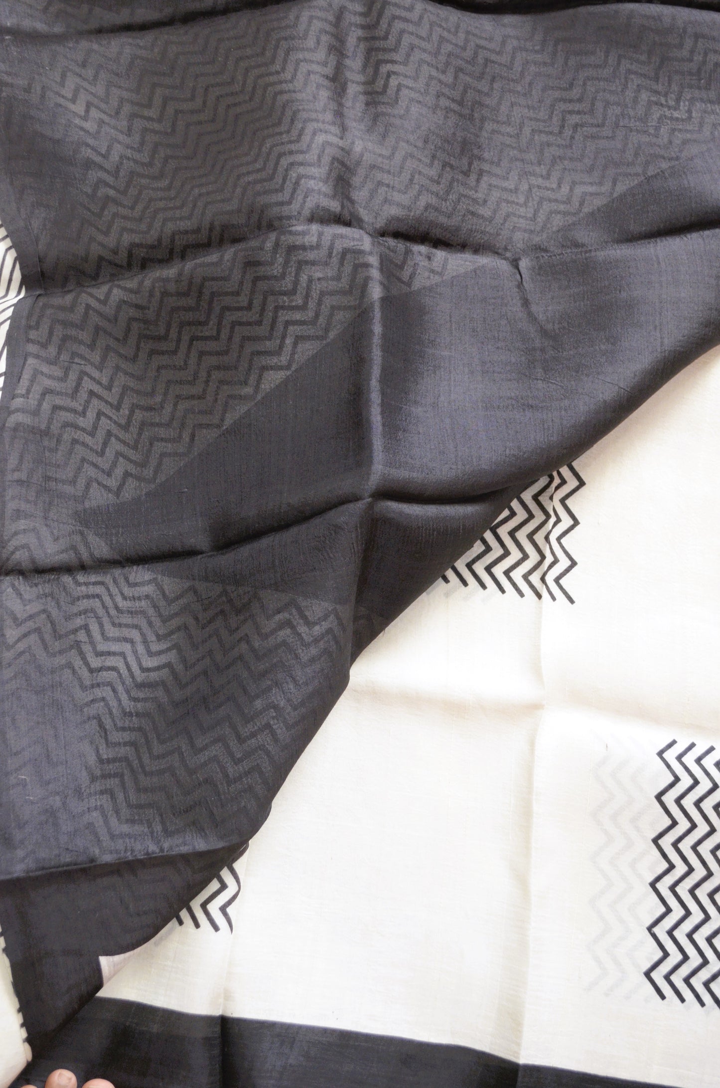 Off White Block Print Pure Silk Handloom Saree