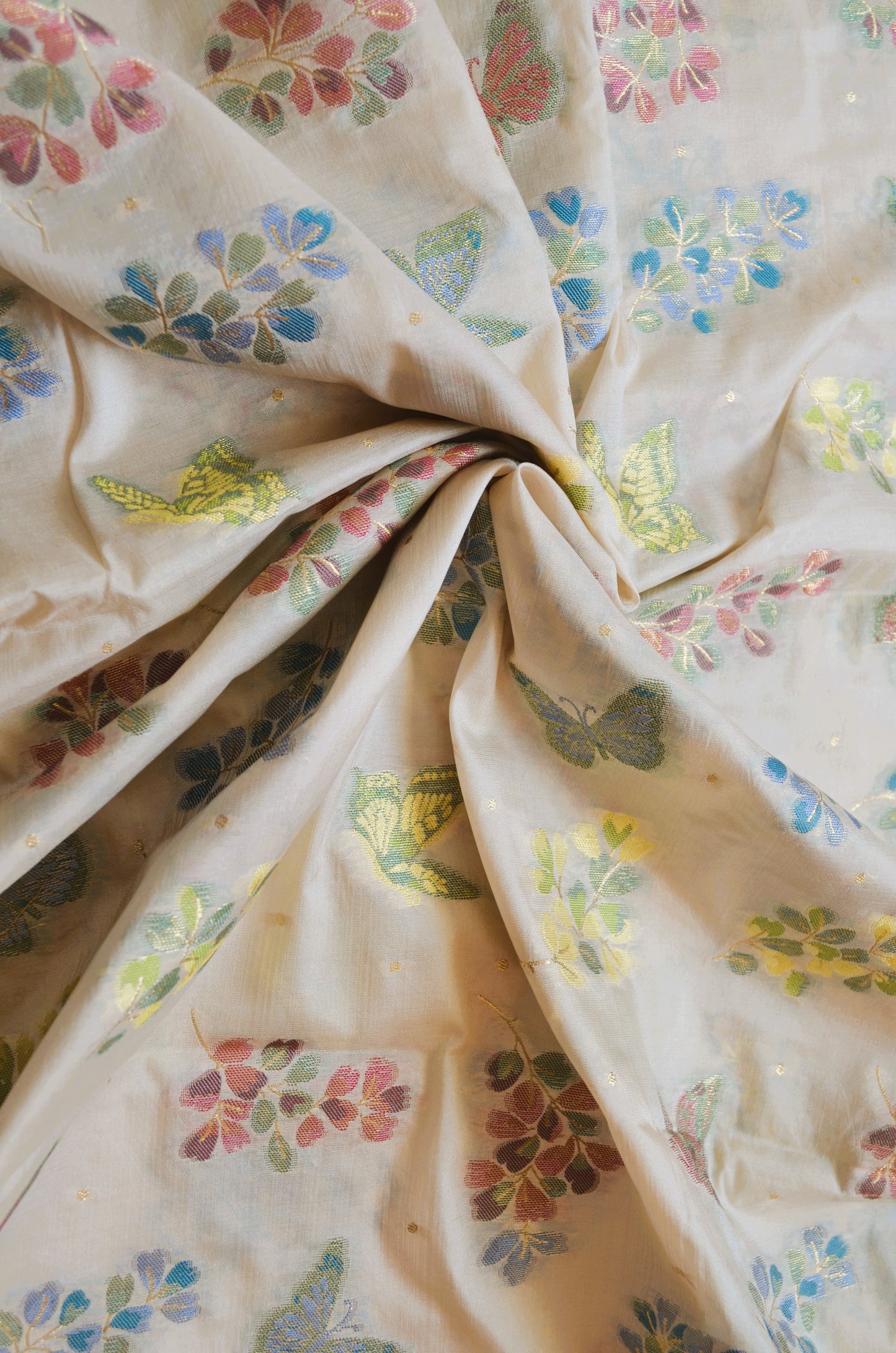 Off White Banarasi Silk Saree with Meenakari