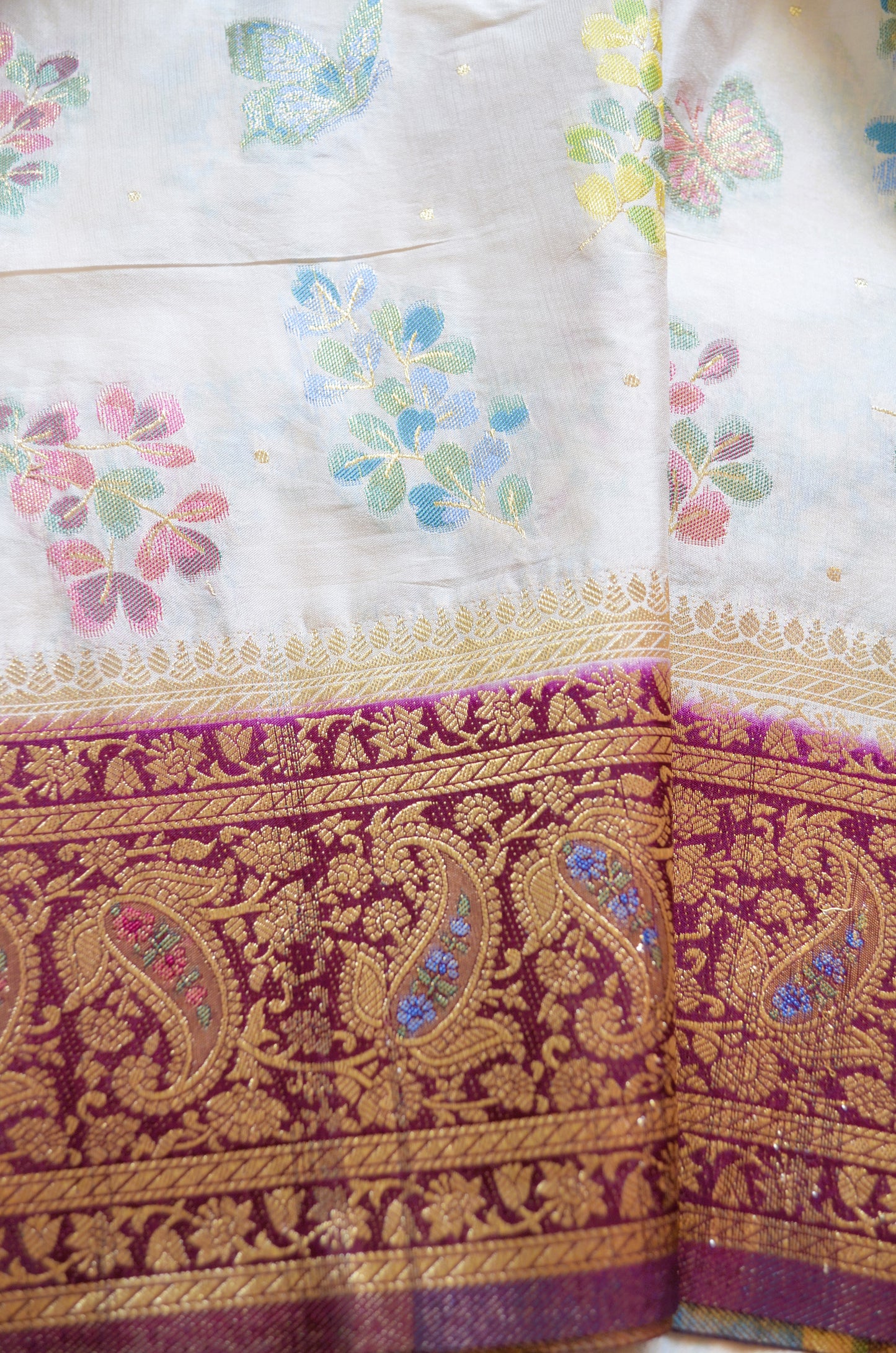 Off White Banarasi Silk Saree with Meenakari