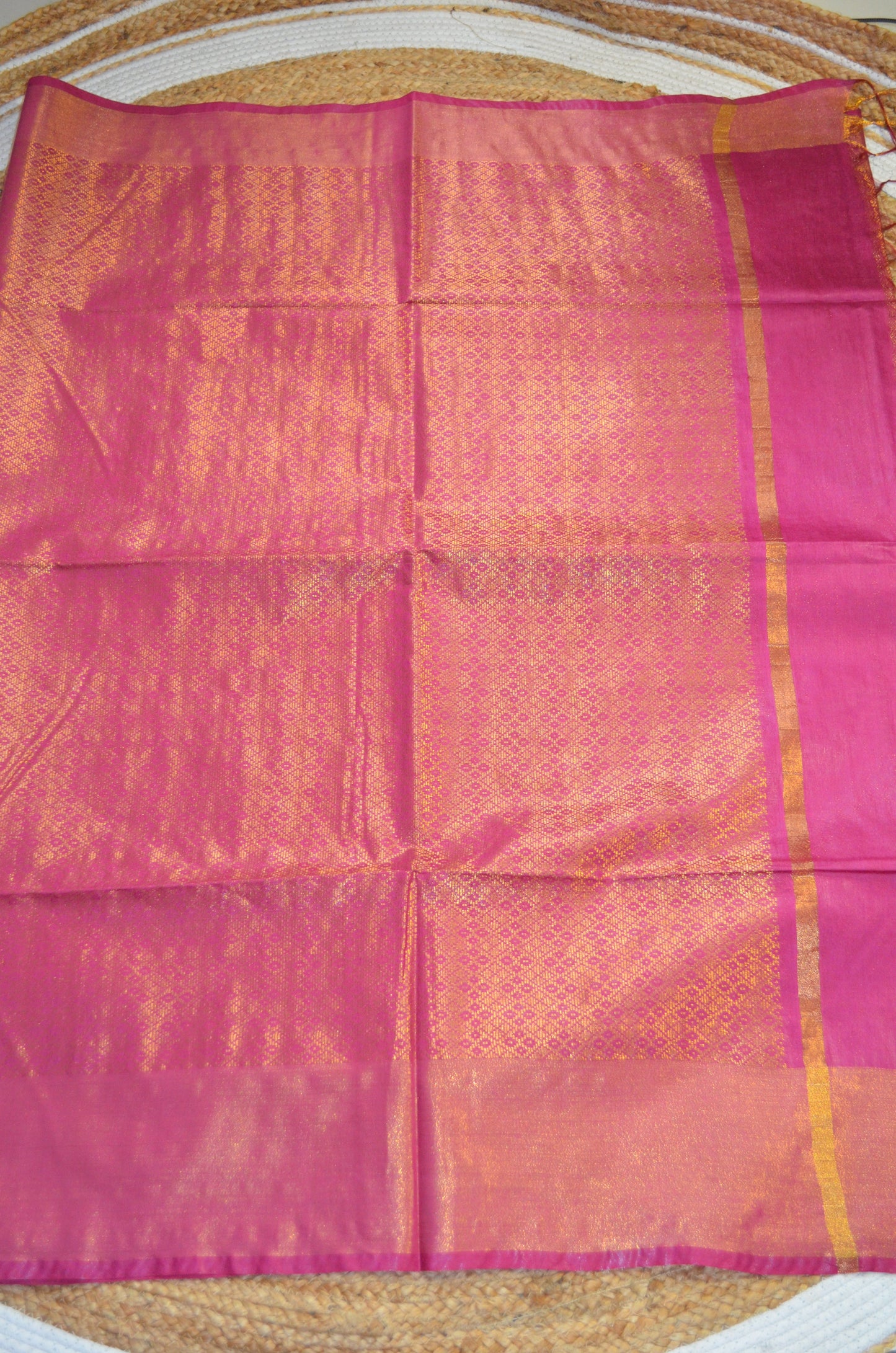 Magenta Kanjeevaram Zari Vegan Silk Handloom Saree