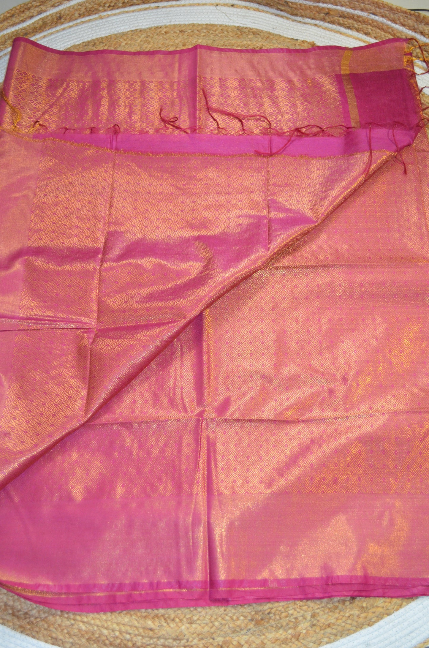 Magenta Kanjeevaram Zari Vegan Silk Handloom Saree