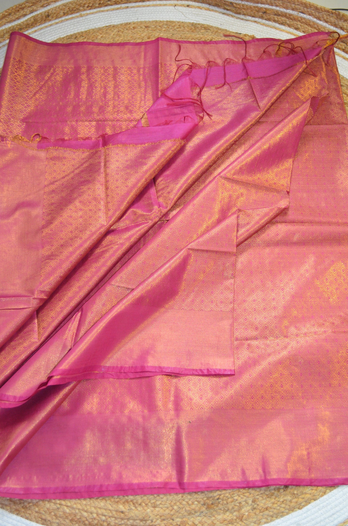 Magenta Kanjeevaram Zari Vegan Silk Handloom Saree