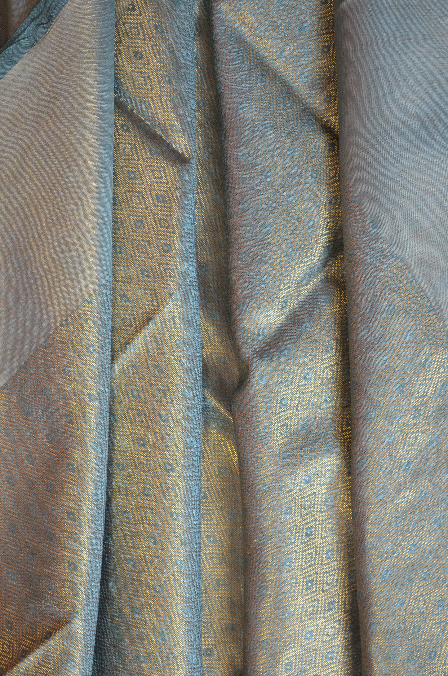 Bottle Green Kanjeevaram Zari Vegan Silk Handloom Saree