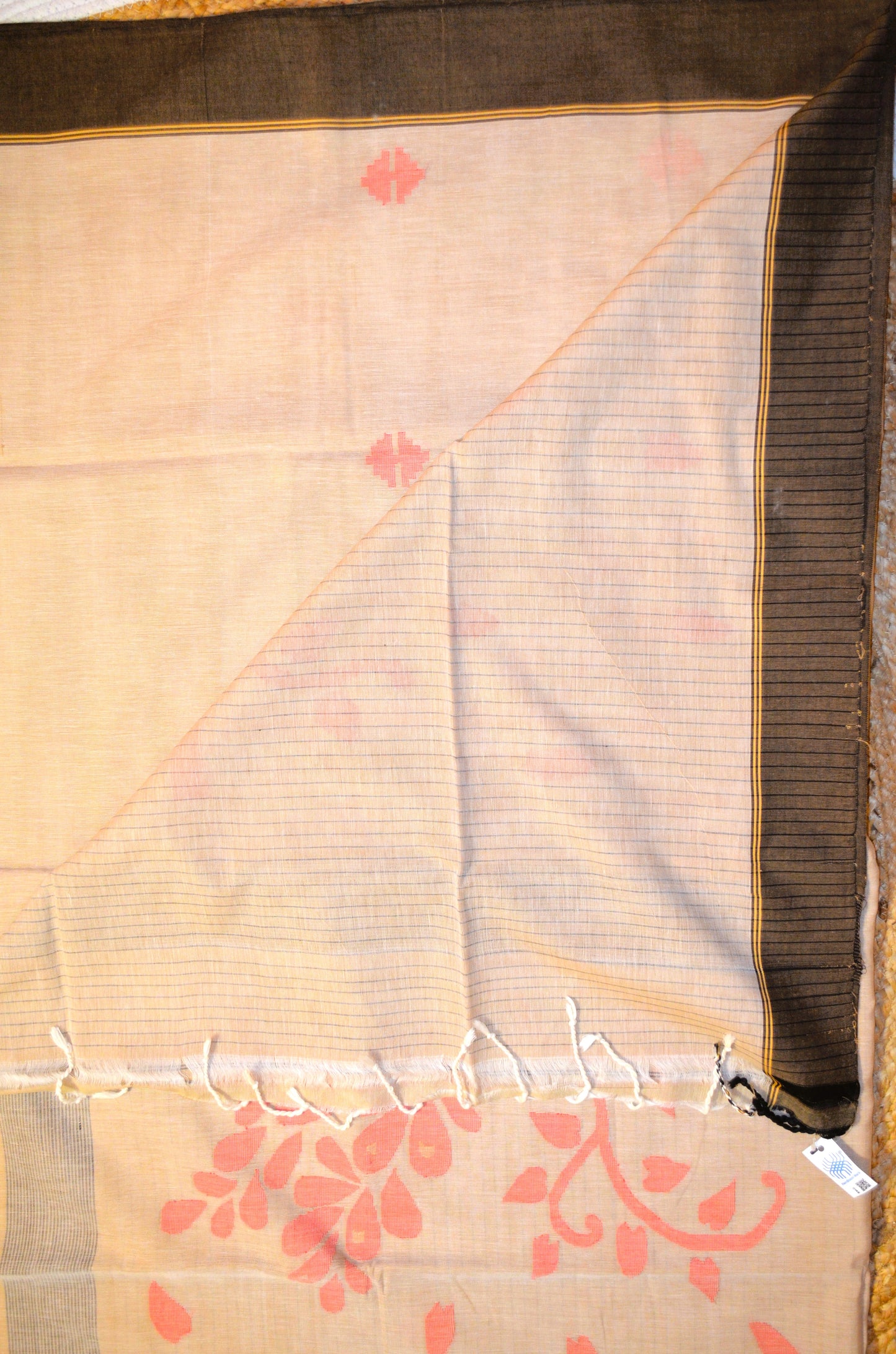 Dark Beige Buttery Mul Cotton Bengal Jamdani Handloom Saree