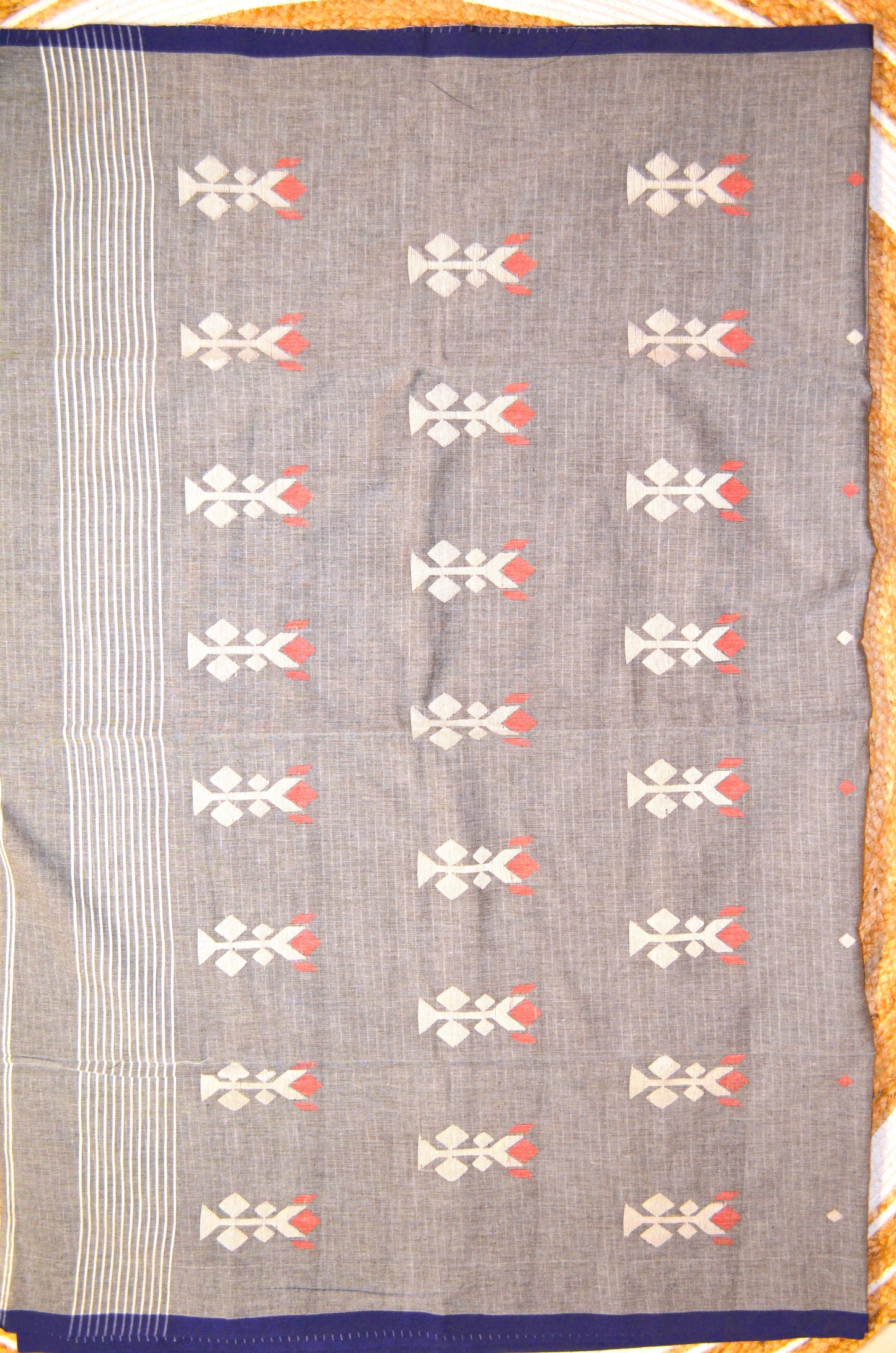 Grey Buttery Mul Cotton Bengal Muslin Tangail Handloom Saree