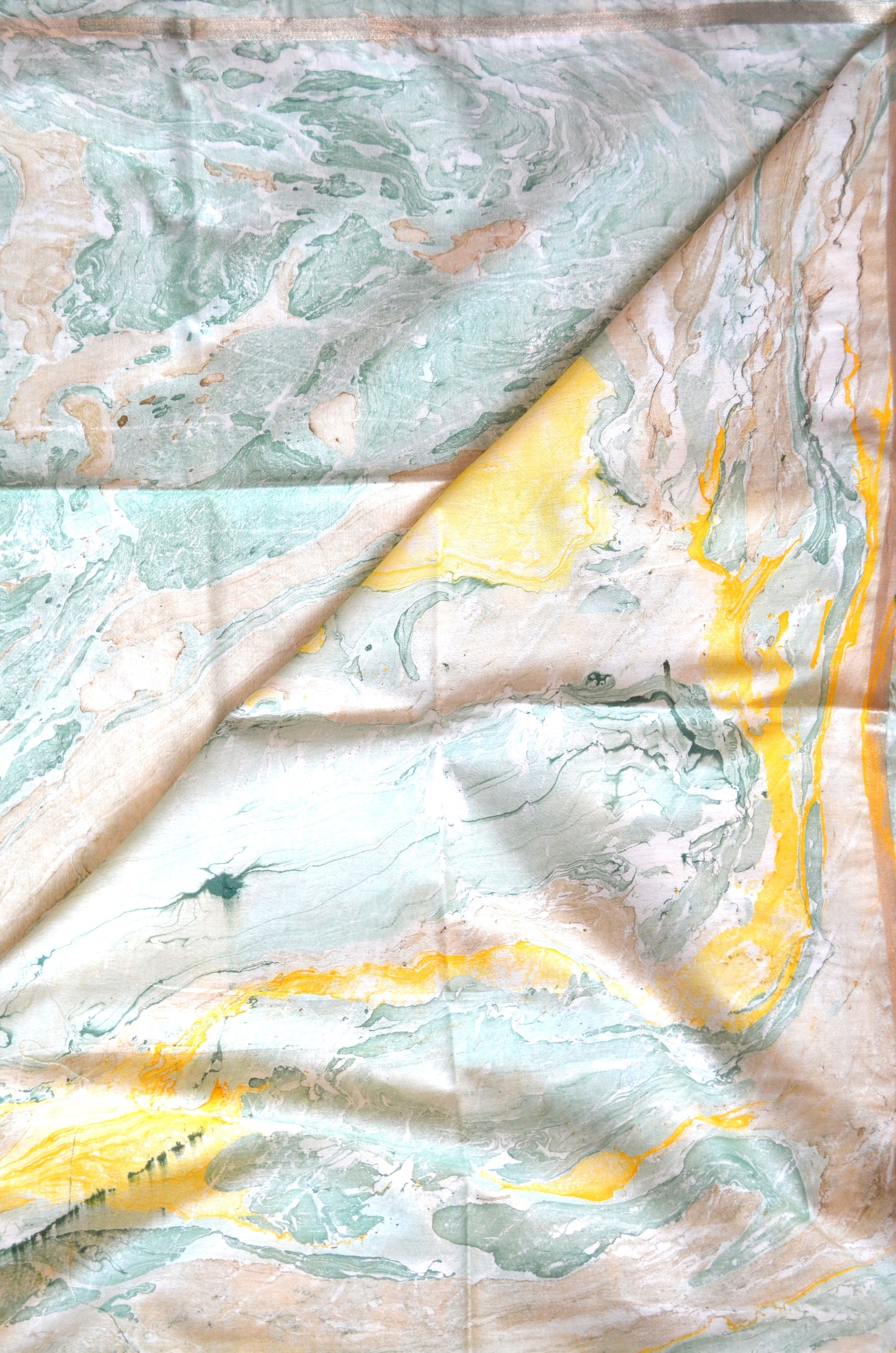 White Marble Print Vegan Silk Handloom Saree