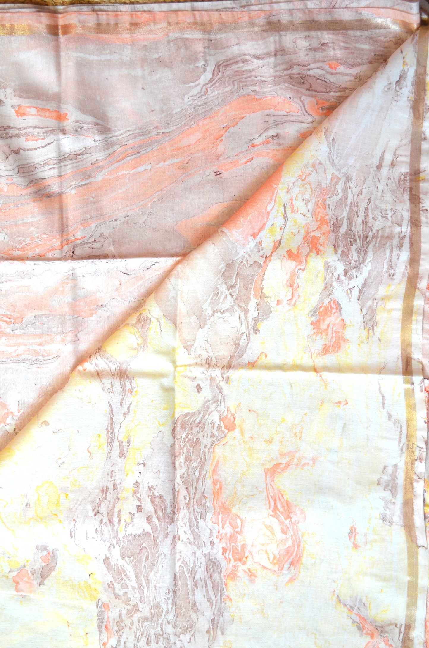 White Marble Print Vegan Silk Handloom Saree