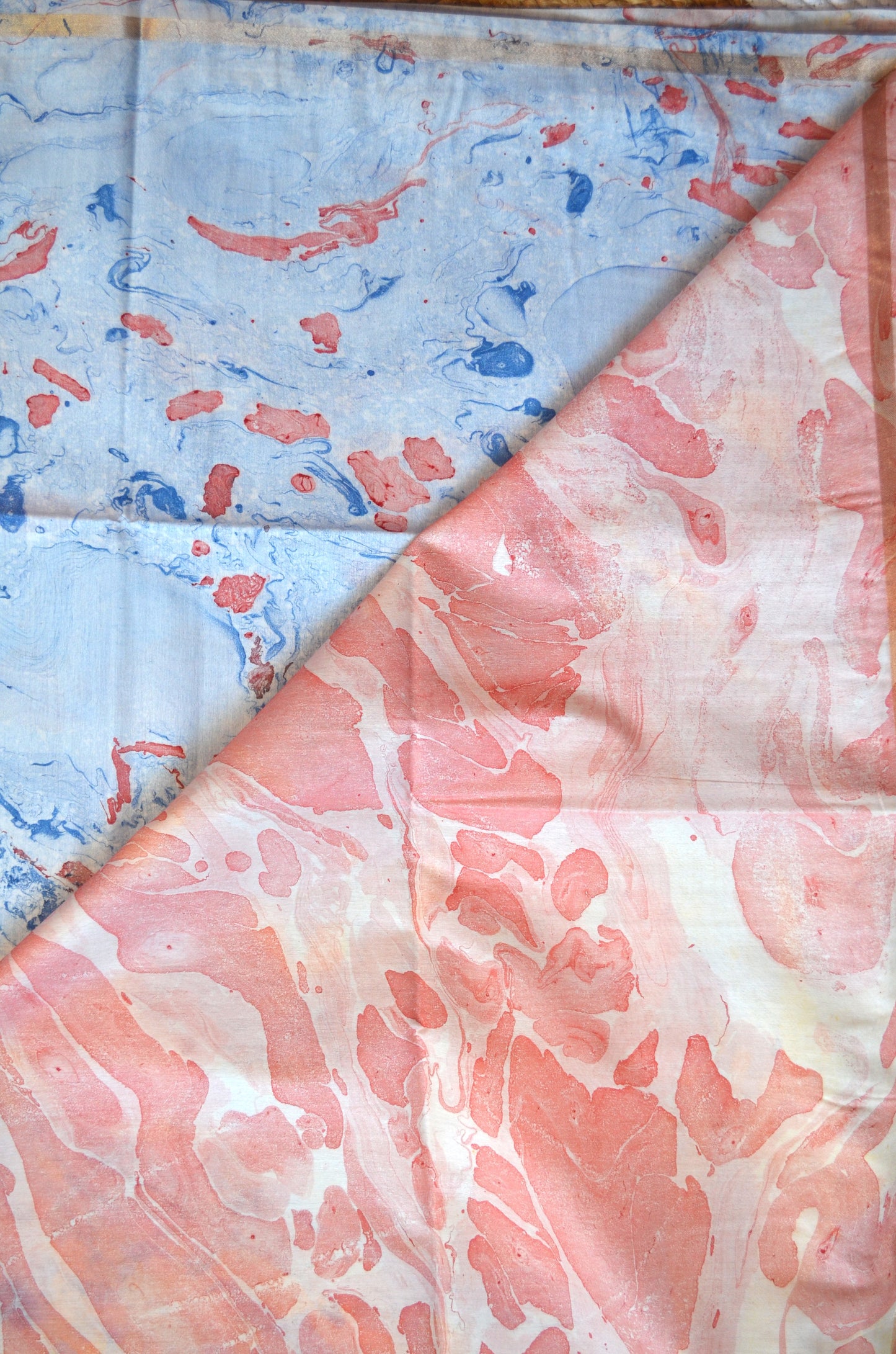 White Marble Print Vegan Silk Handloom Saree