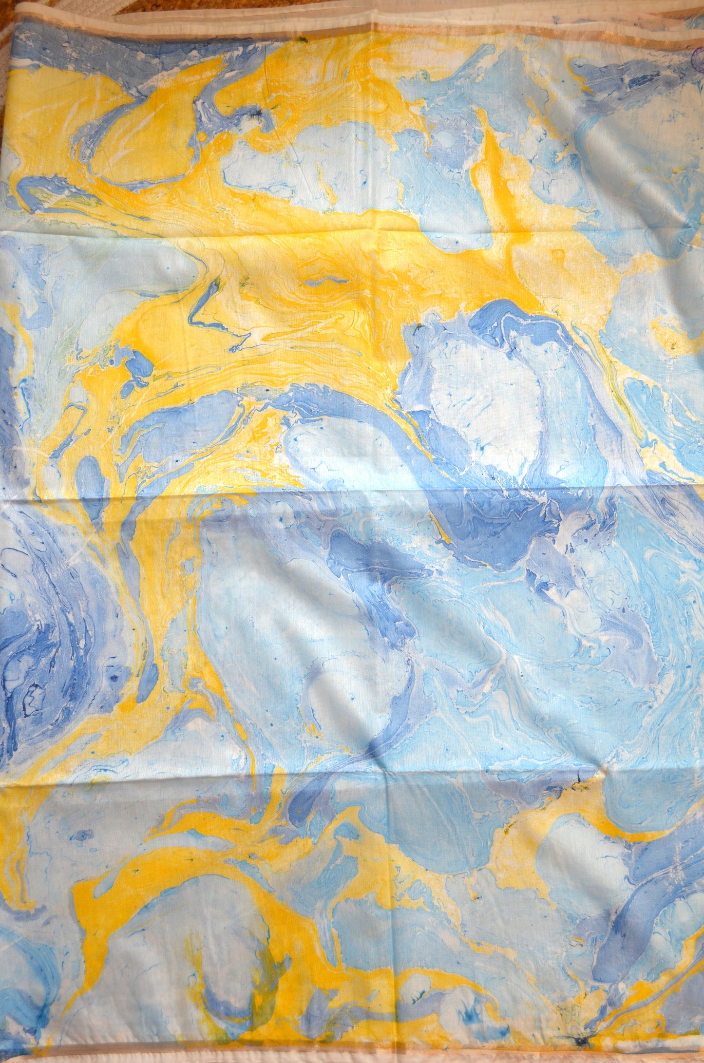 White Marble Print Vegan Silk Handloom Saree
