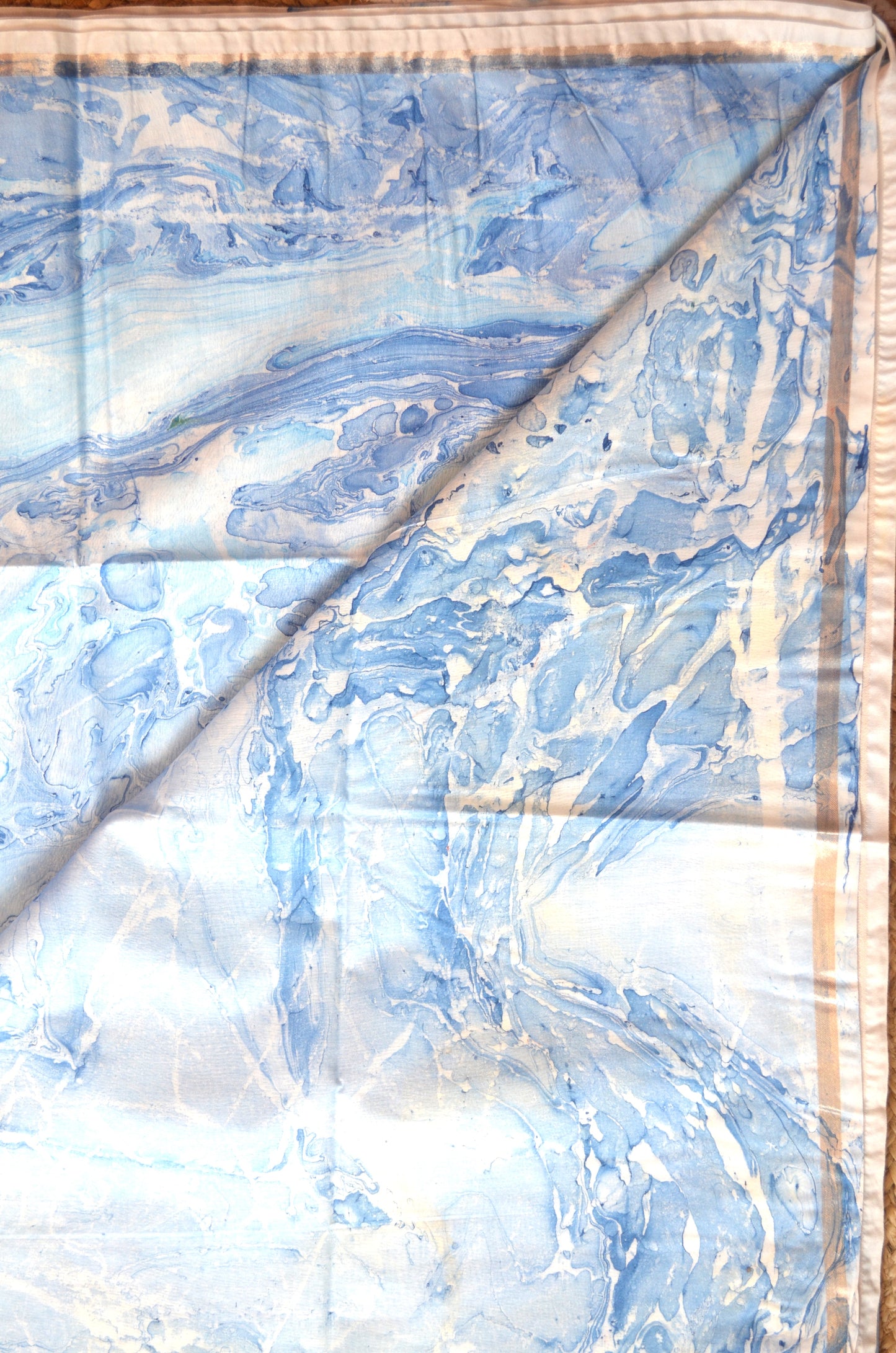 White Marble Print Vegan Silk Handloom Saree