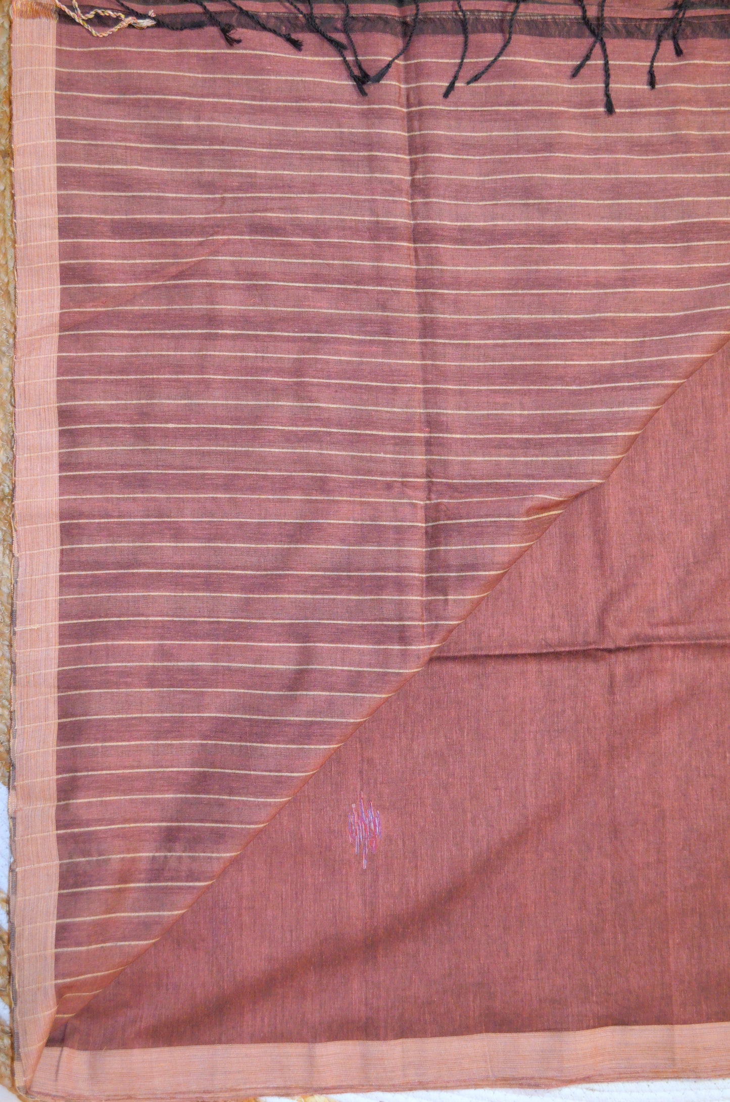 Maroon Buttery Mul Cotton Bengal Muslin Handloom Saree