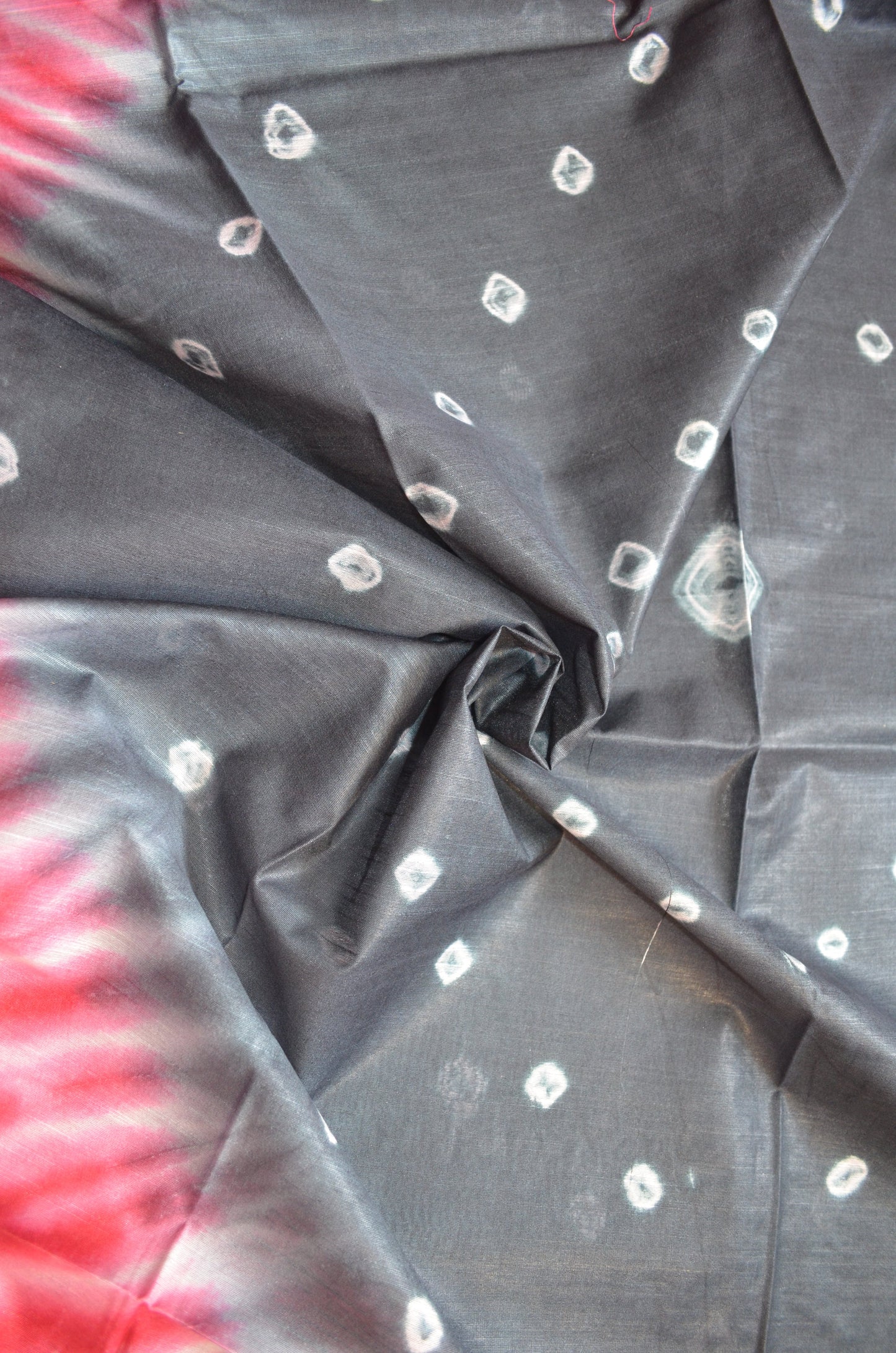 Black Magenta Shibori Vegan Silk Handloom Saree