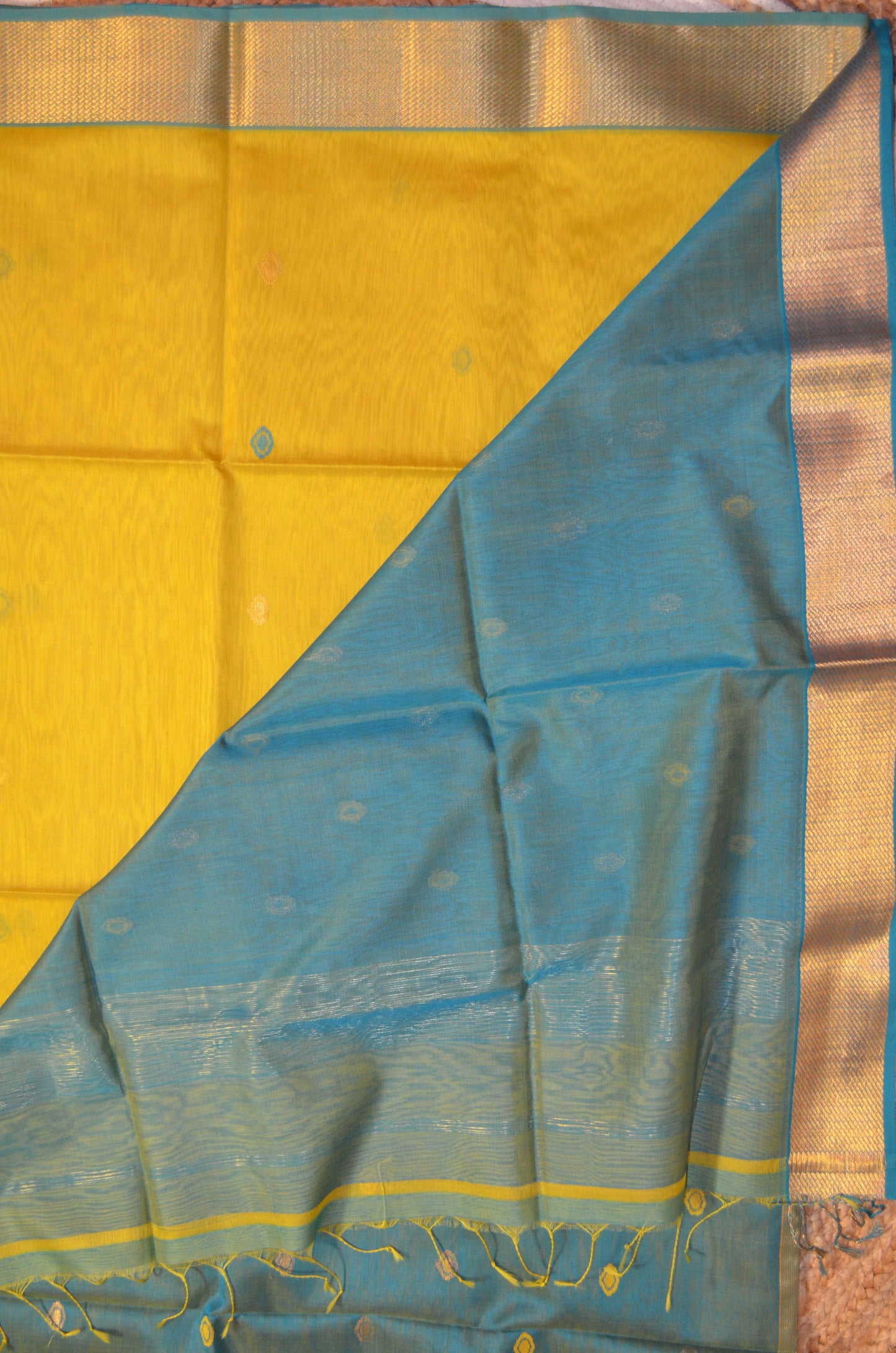 Marigold Yellow Maheshwari Pure Silk Handloom Saree with Metal Zari