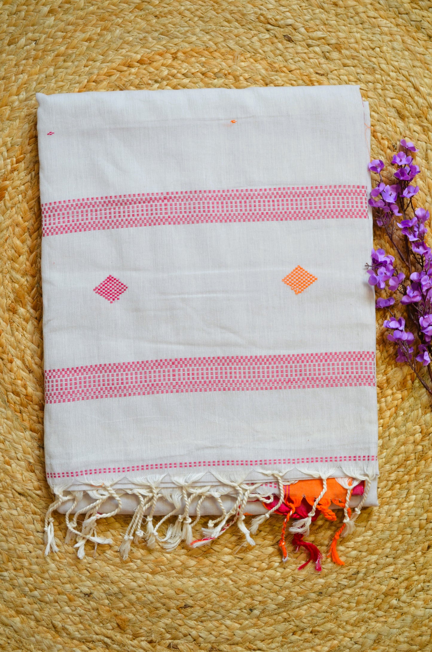 Light Grey Buttery Mul Cotton Bengal Muslin Handloom Saree