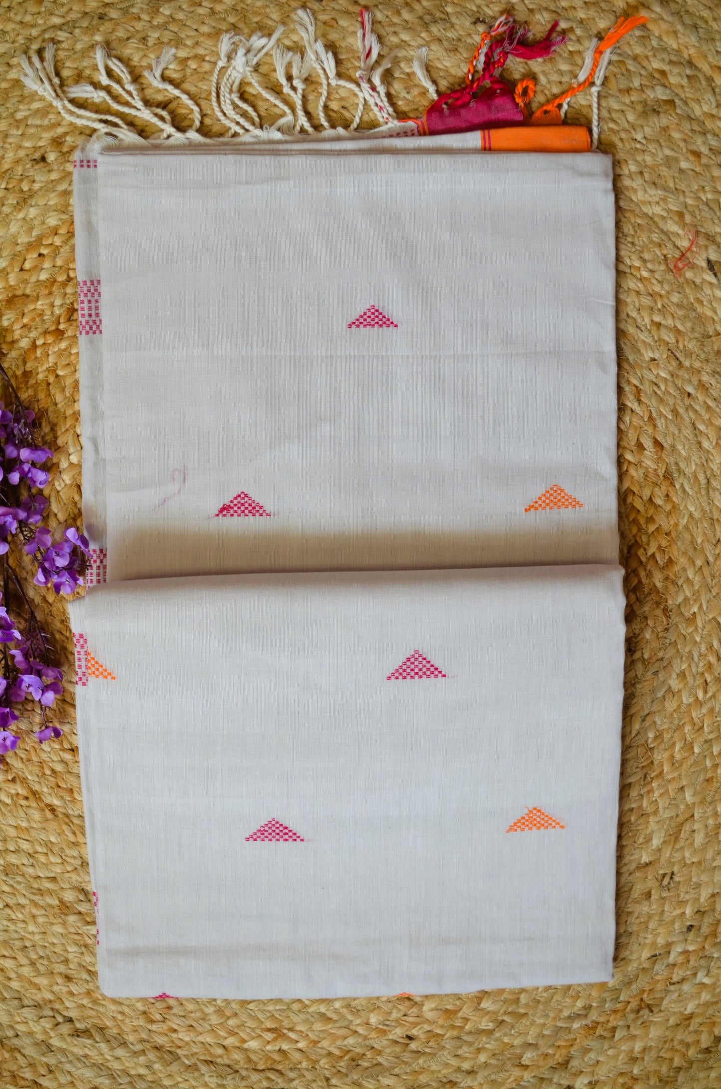 Light Grey Buttery Mul Cotton Bengal Muslin Handloom Saree