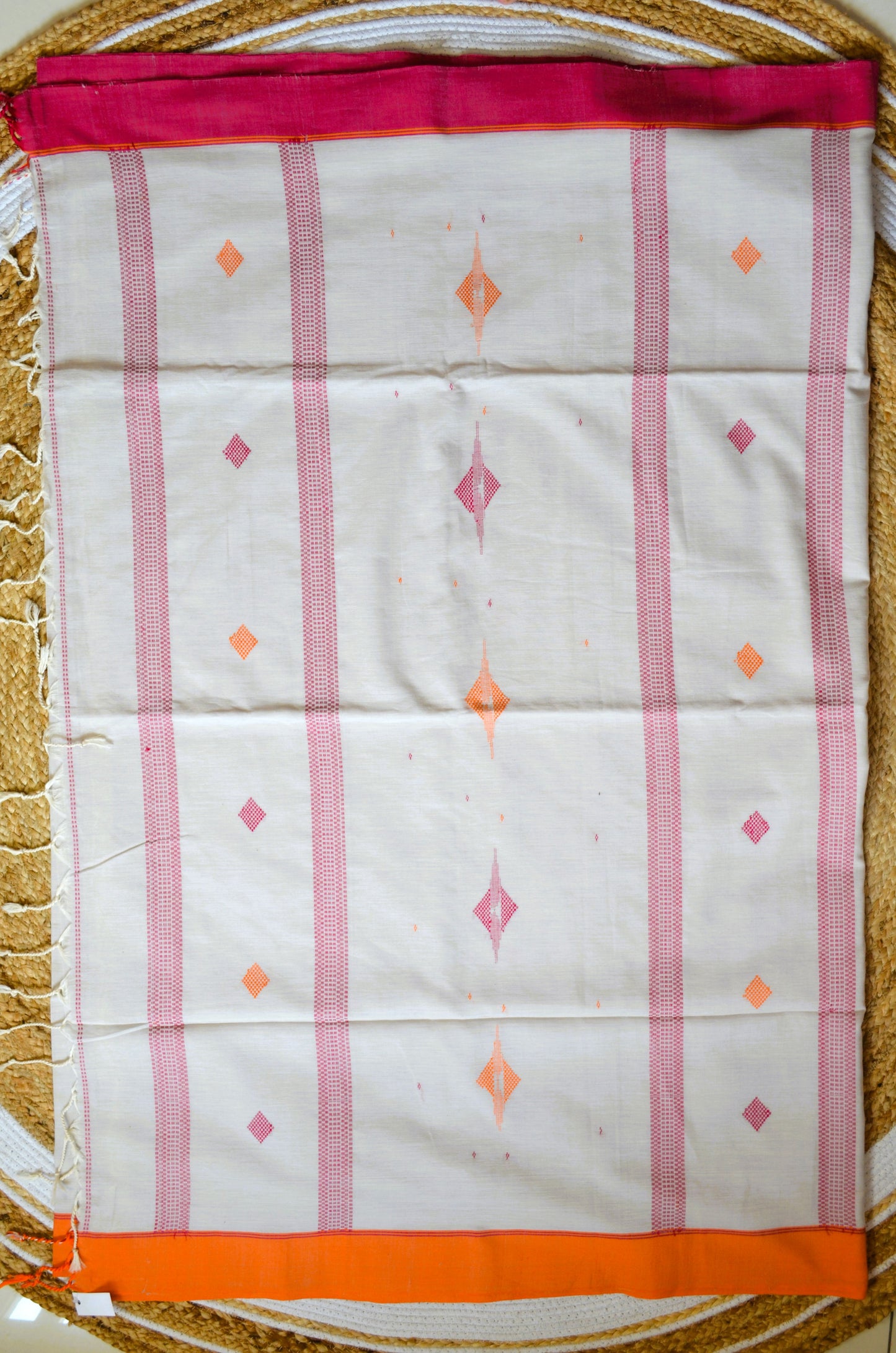 Light Grey Buttery Mul Cotton Bengal Muslin Handloom Saree