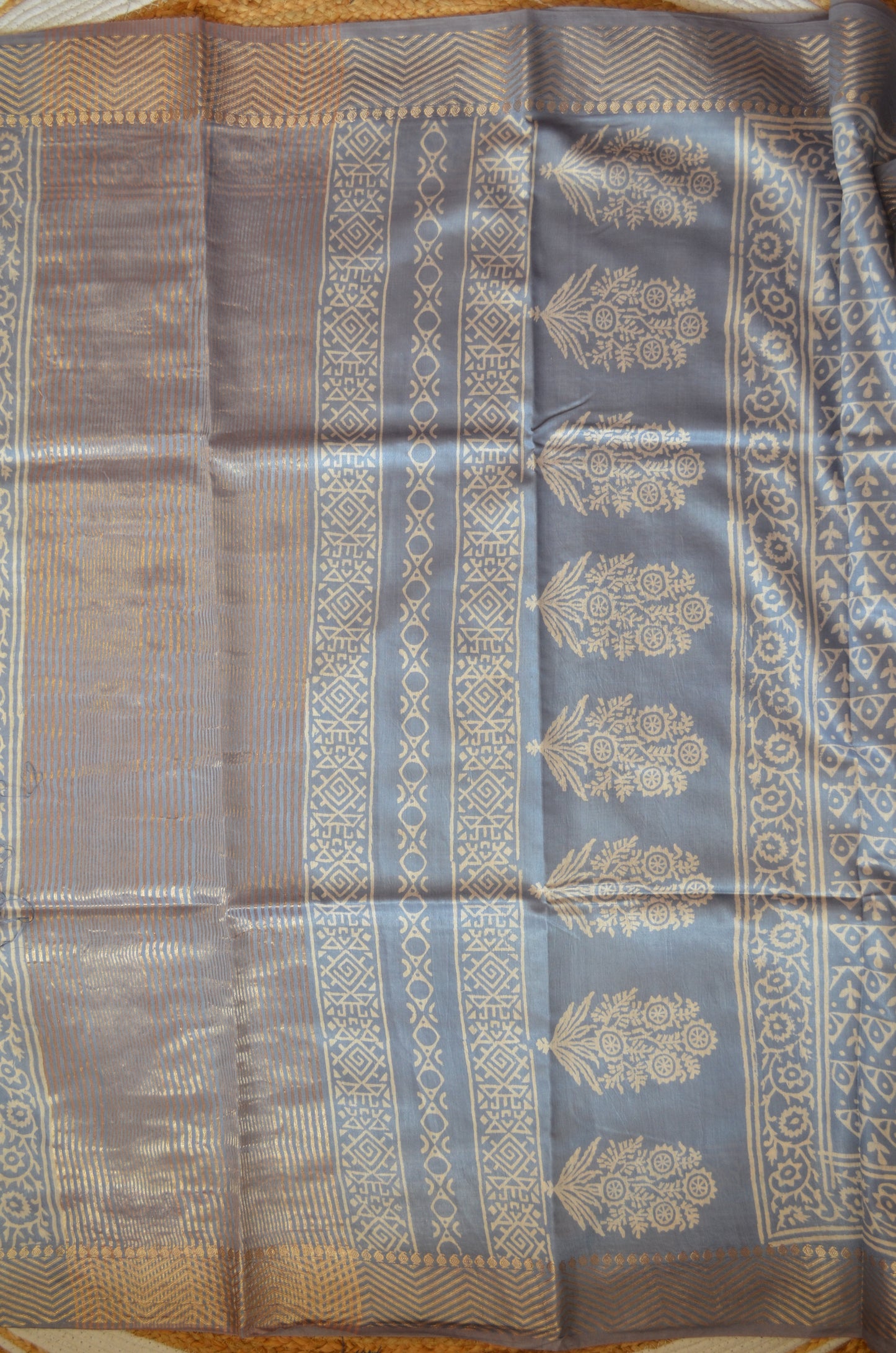 Grey Block Print Maheshwari Vegan Silk Saree