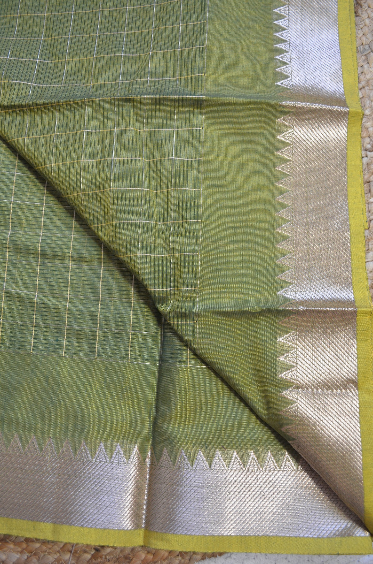 Green Yellow Mangalagiri Checks Cotton Silk Handloom Saree