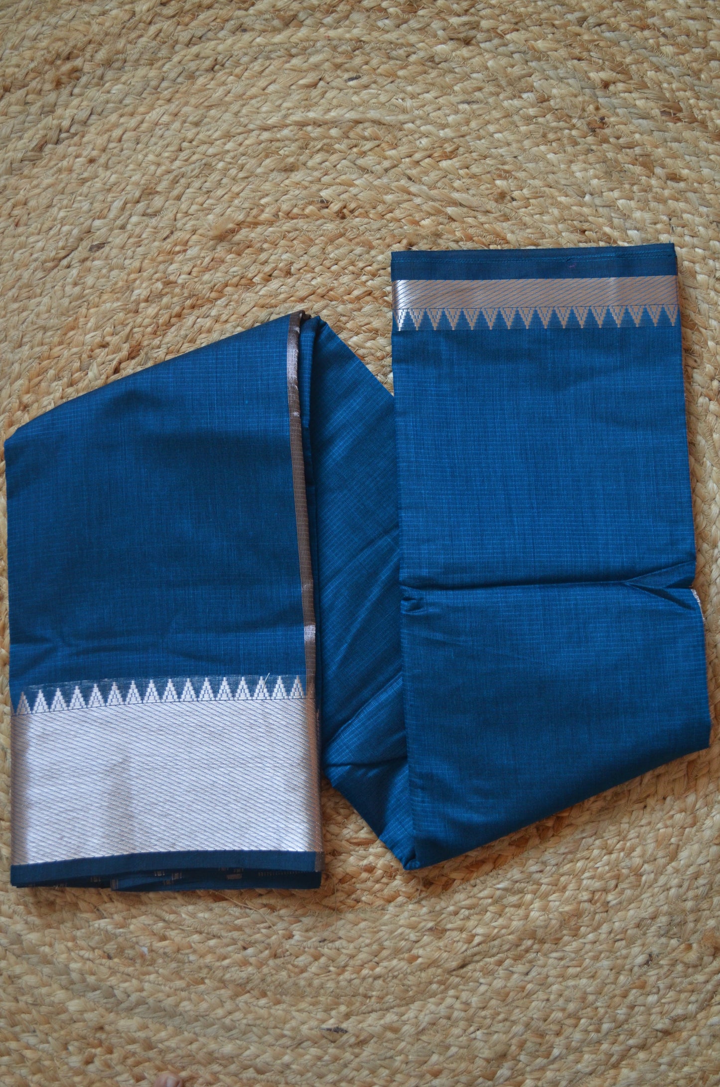 Cyan Mangalagiri Cotton Silk Handloom Saree