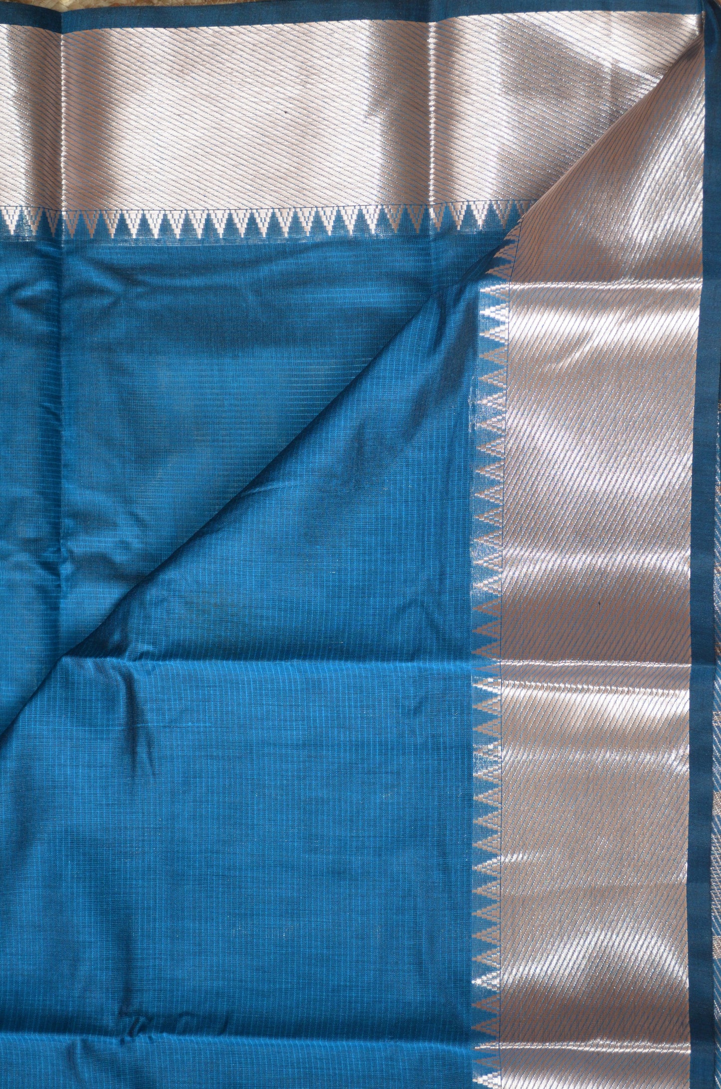Cyan Mangalagiri Cotton Silk Handloom Saree